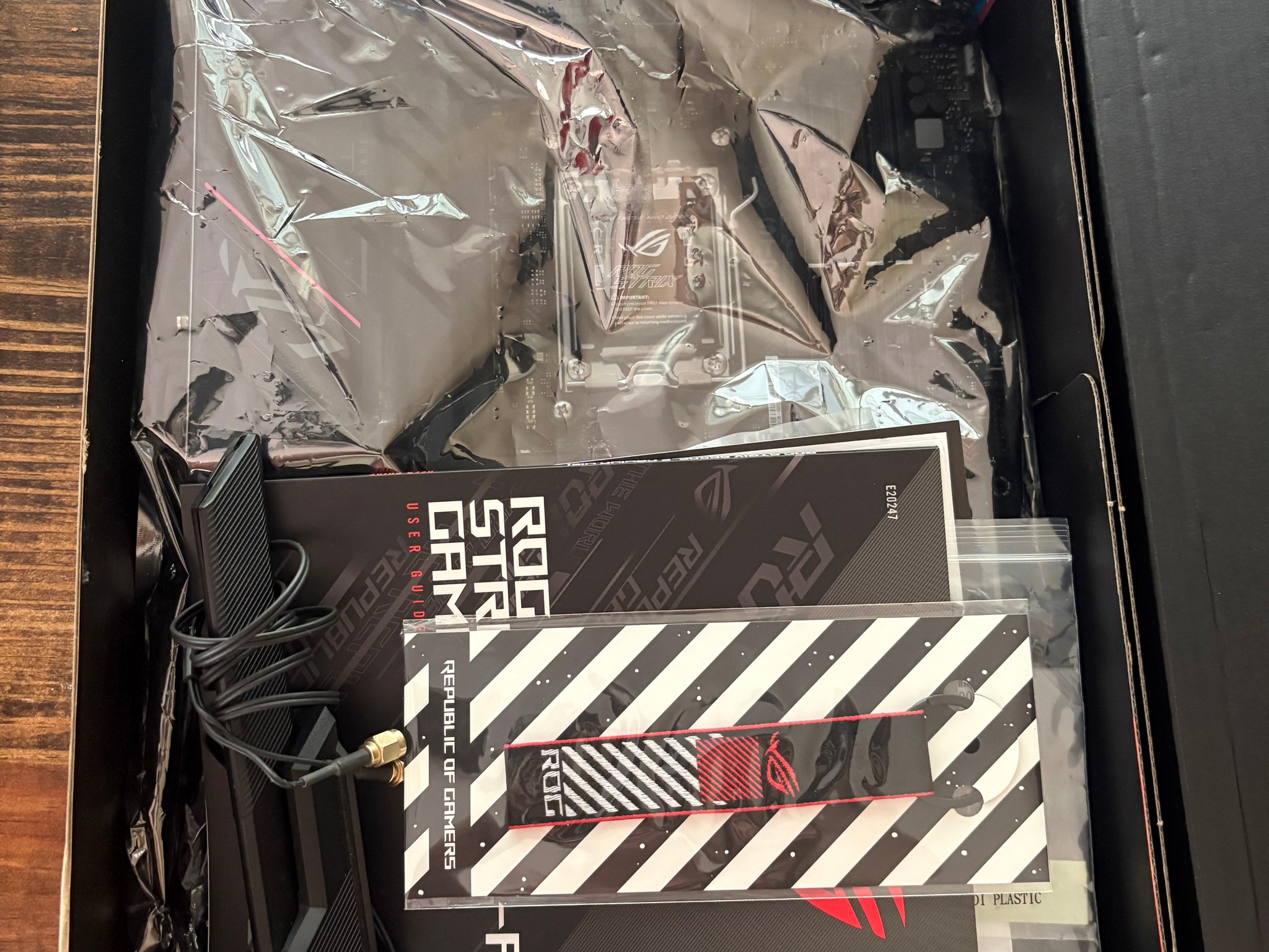 Used like new condition ASUS ROG AM5 gaming motherboard