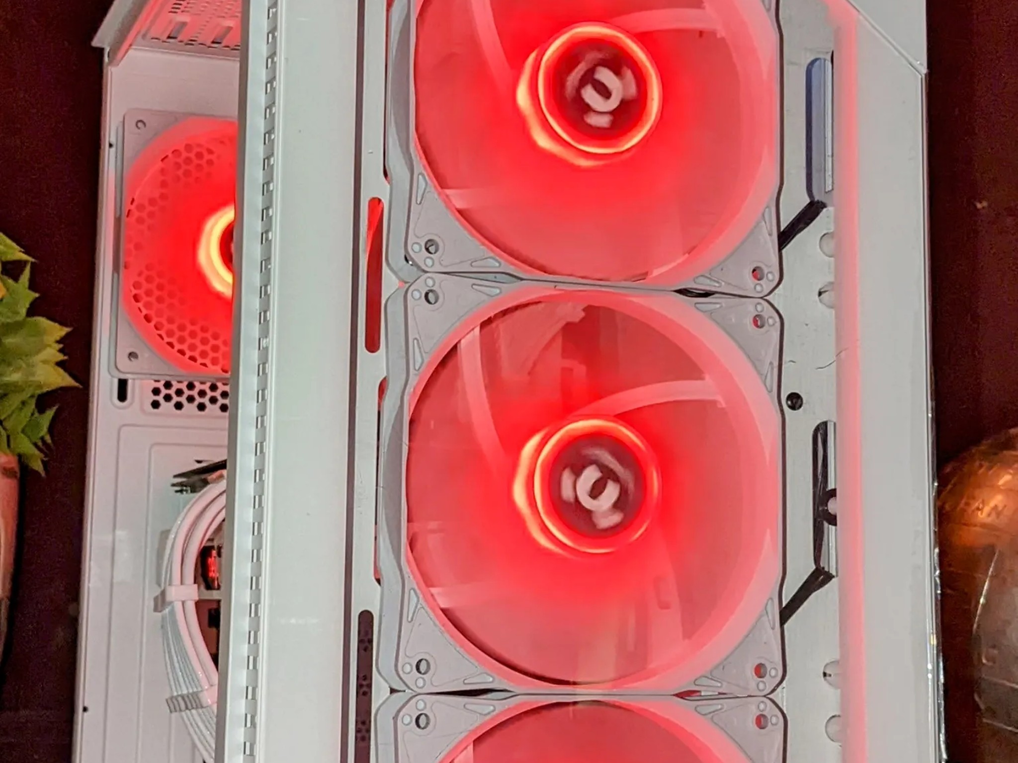⚪️Diablo Albus🔥🔥🔥| RX 580 8GB| Ryzen 5| 32GB TFORCE DDR4 RAM| 1TB SSD|Windows 11 Pro