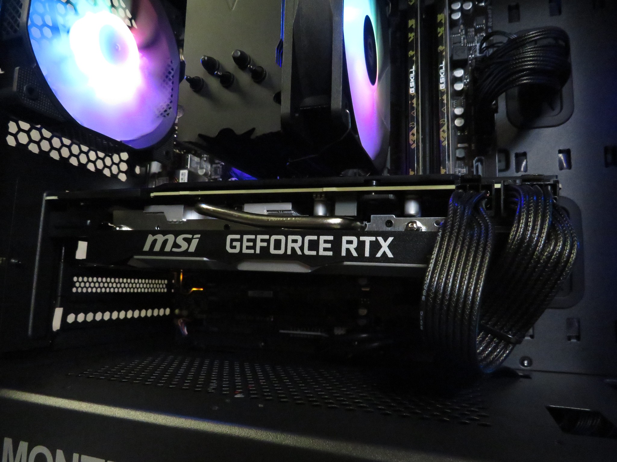 Mid-Range GAMER! Ryzen 5 3600 + RTX 2070 Super + 16 GB DDR4 + 1 TB NVME SSD