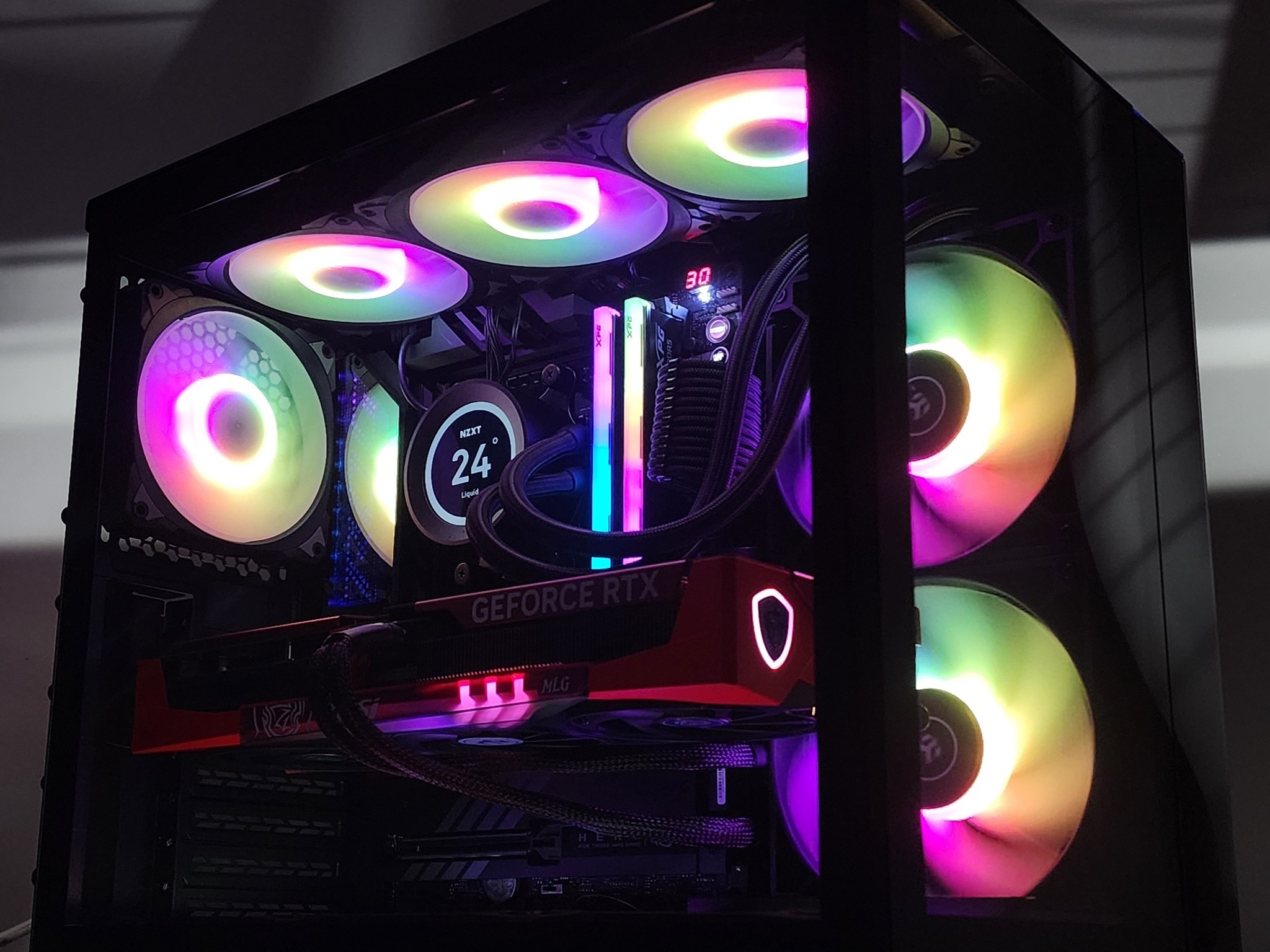 Gaming PC Ryzen 7 9700X 32GB RAM 1TB SSD RTX 5070 Ti 16GB Windows 11 Computer