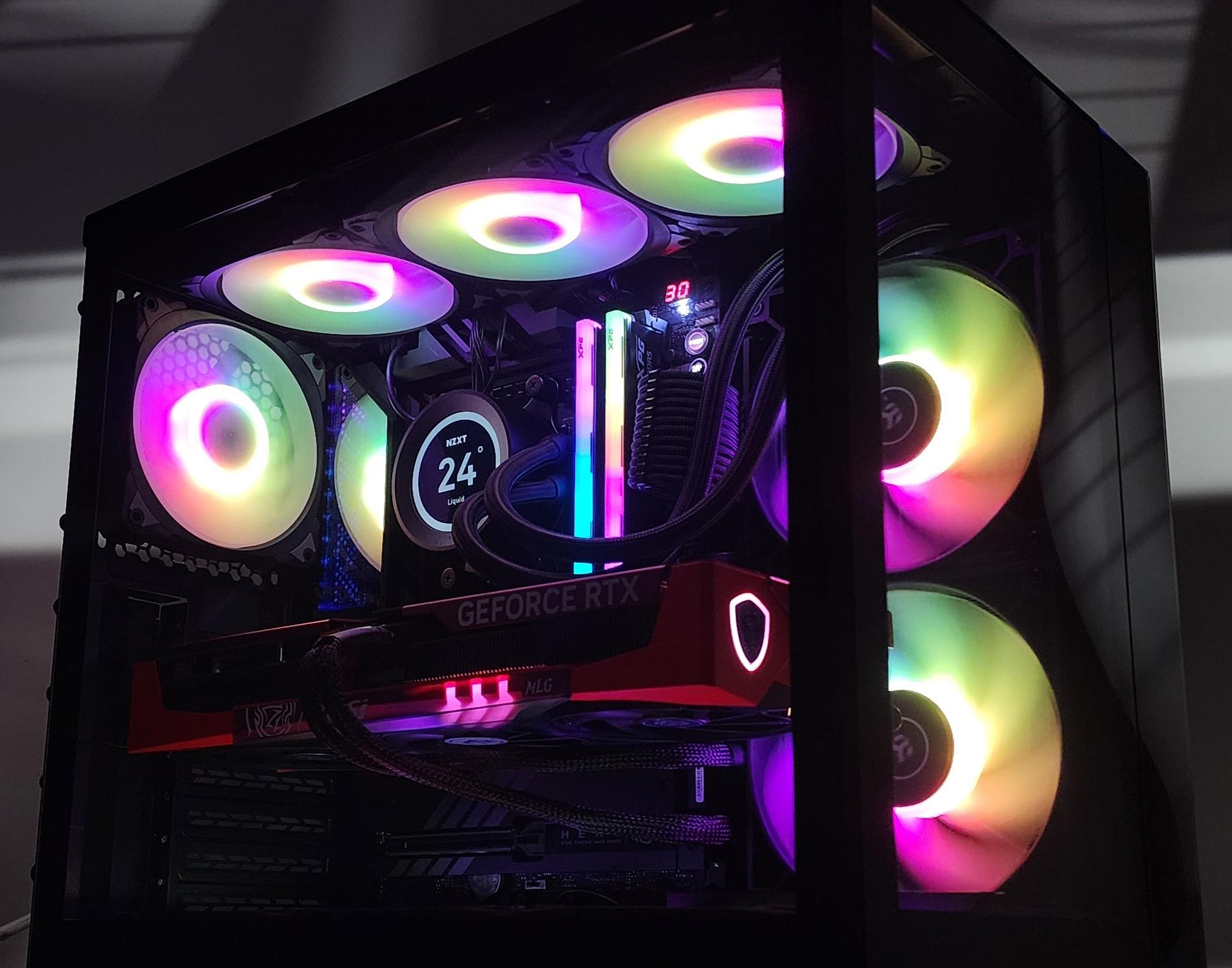 Gaming PC Ryzen 7 9700X 32GB RAM 1TB SSD RTX 5070 Ti 16GB Windows 11 Computer