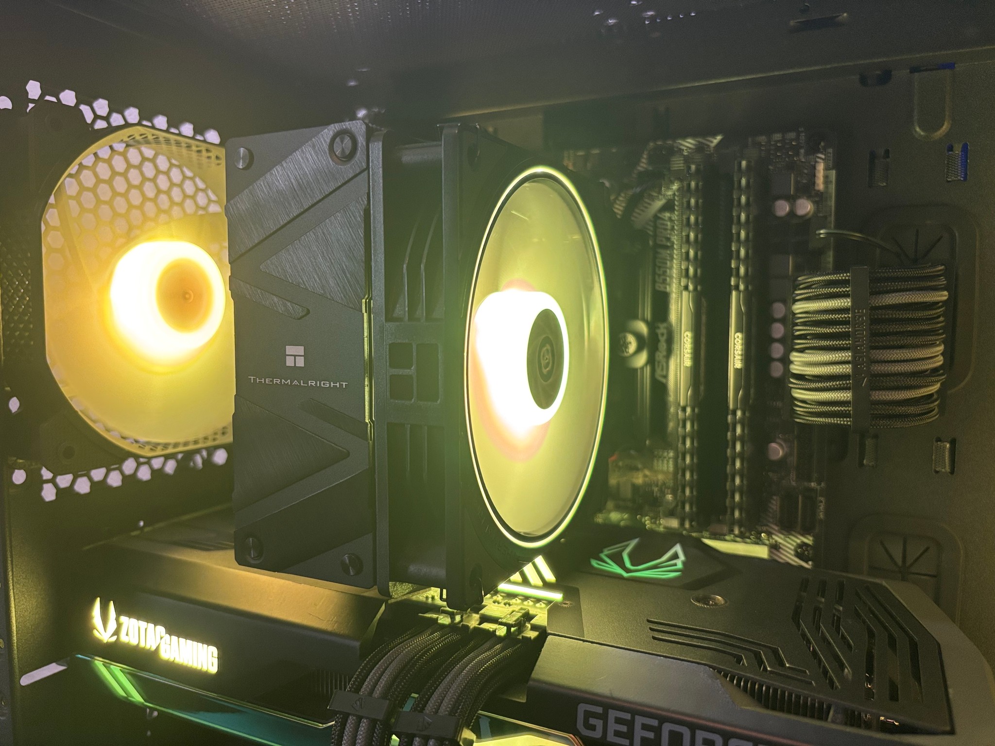 Ryzen 7 3700x / RTX 3070 / 32GB DDR4 / 1TB NVMe