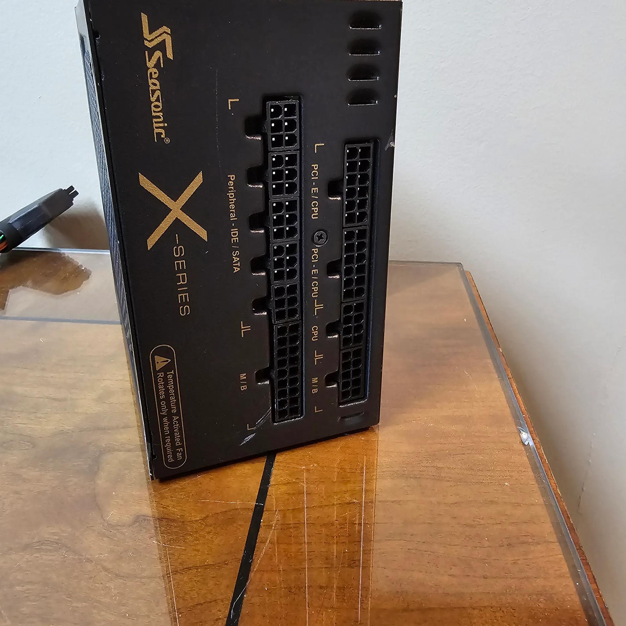 SeaSonic SS-560KM 560W 80+ Gold rated Modular Power Supply