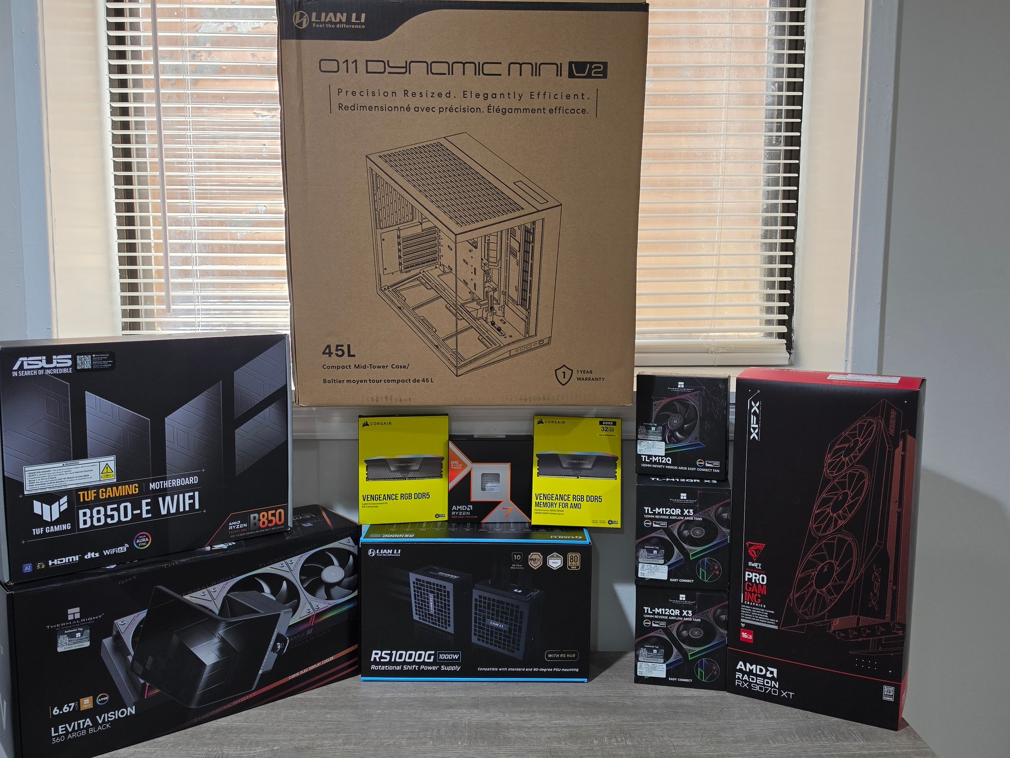 High-End Gaming & Performance PC – Ryzen 7 9850X3D + Radeon RX 9070 XT