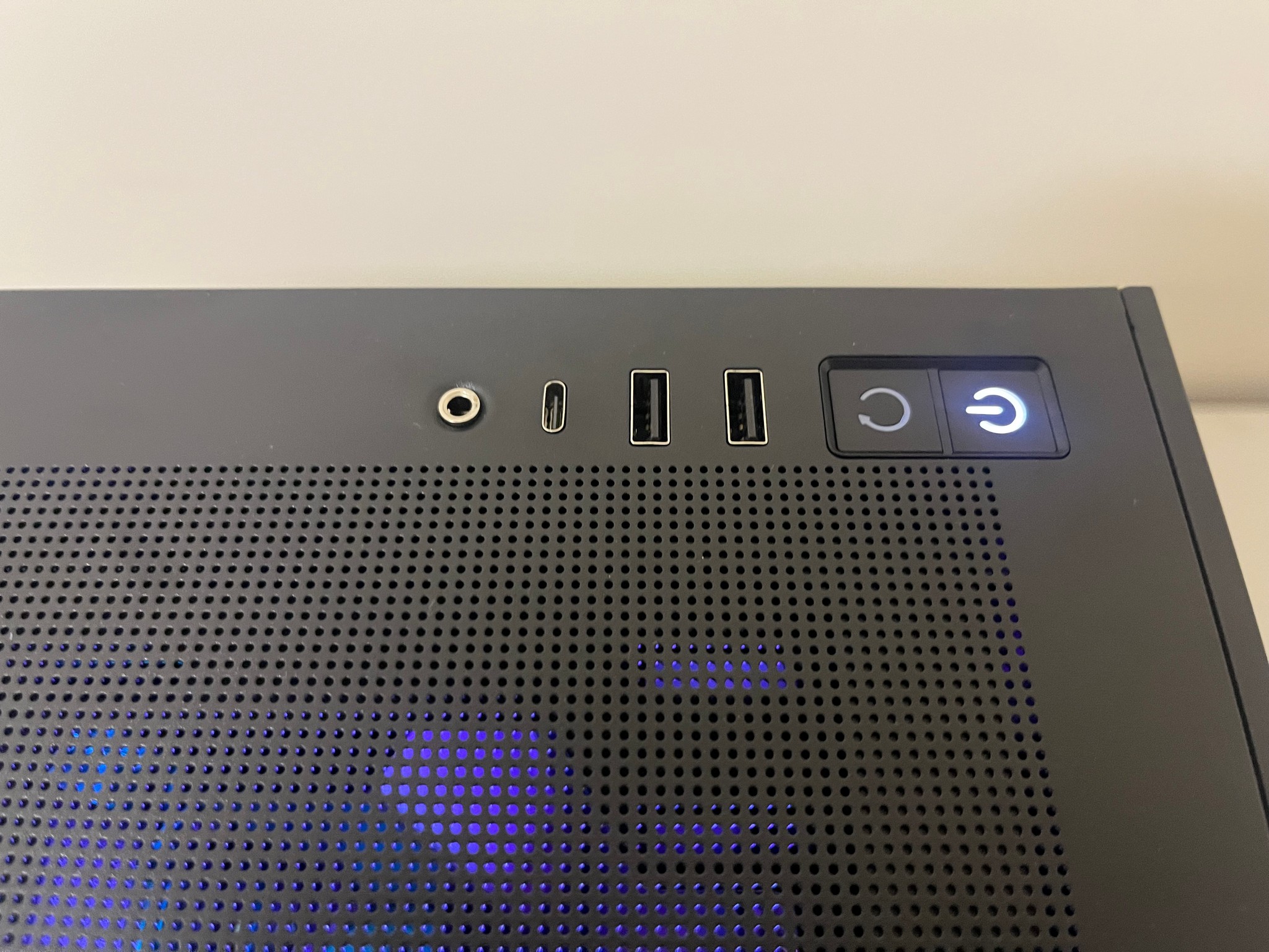 Gaming PC | Ryzen 7 7700X | RX 9060 XT 16GB