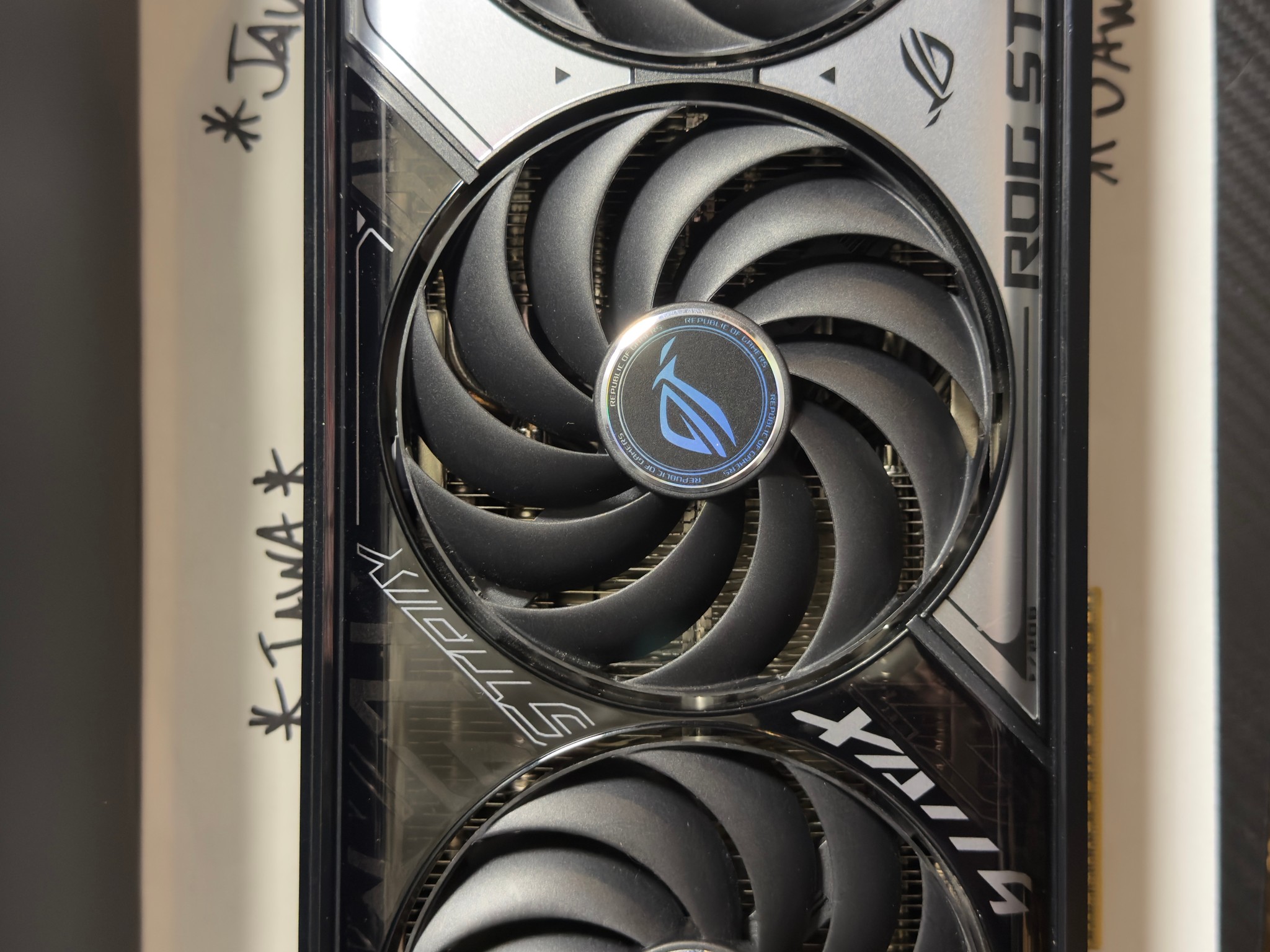 ASUS ROG Strix GeForce RTX 5070 Ti 16GB OC