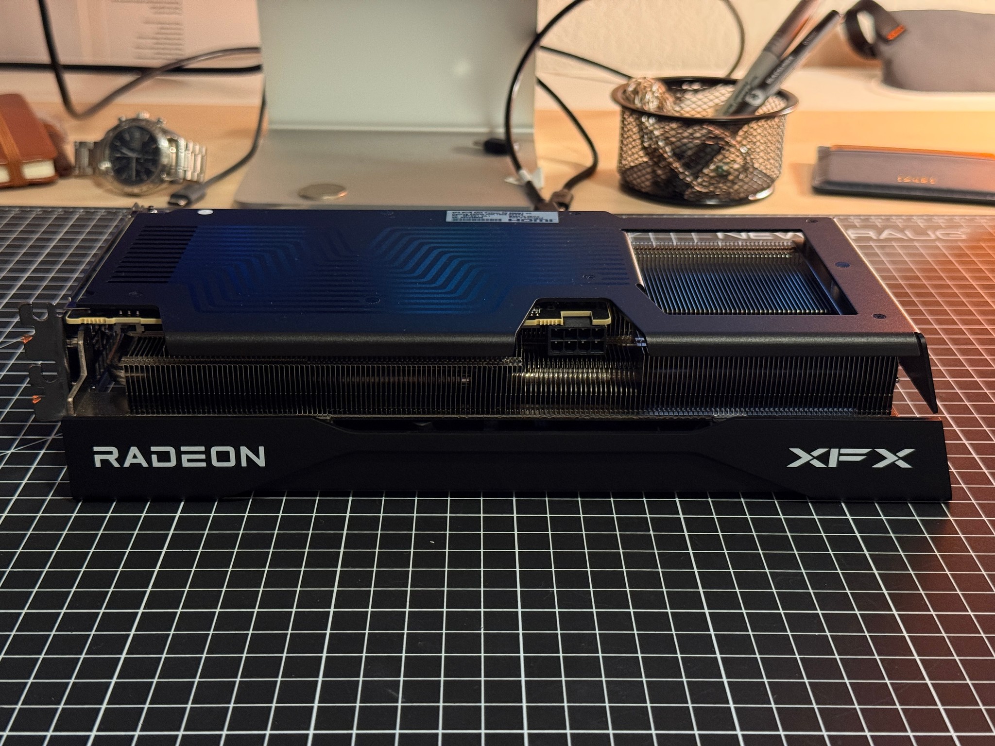 XFX - Swift AMD Radeon RX 9060XT 16GB GDDR6 LIKE NEW CONDITION