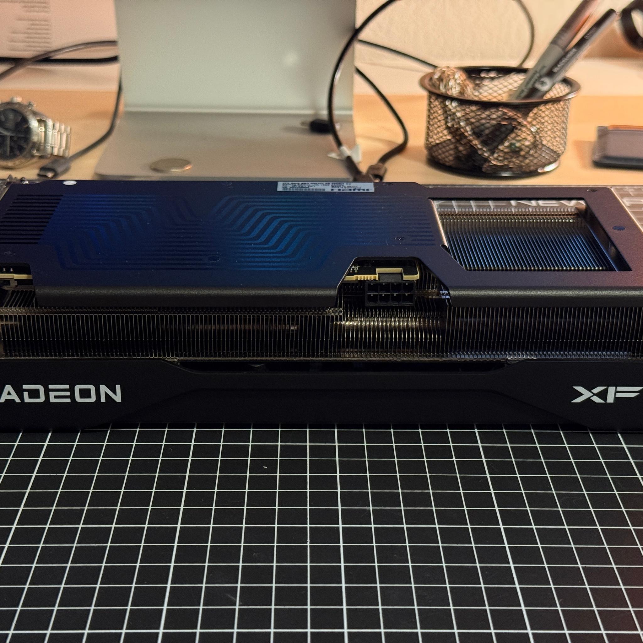XFX - Swift AMD Radeon RX 9060XT 16GB GDDR6 LIKE NEW CONDITION