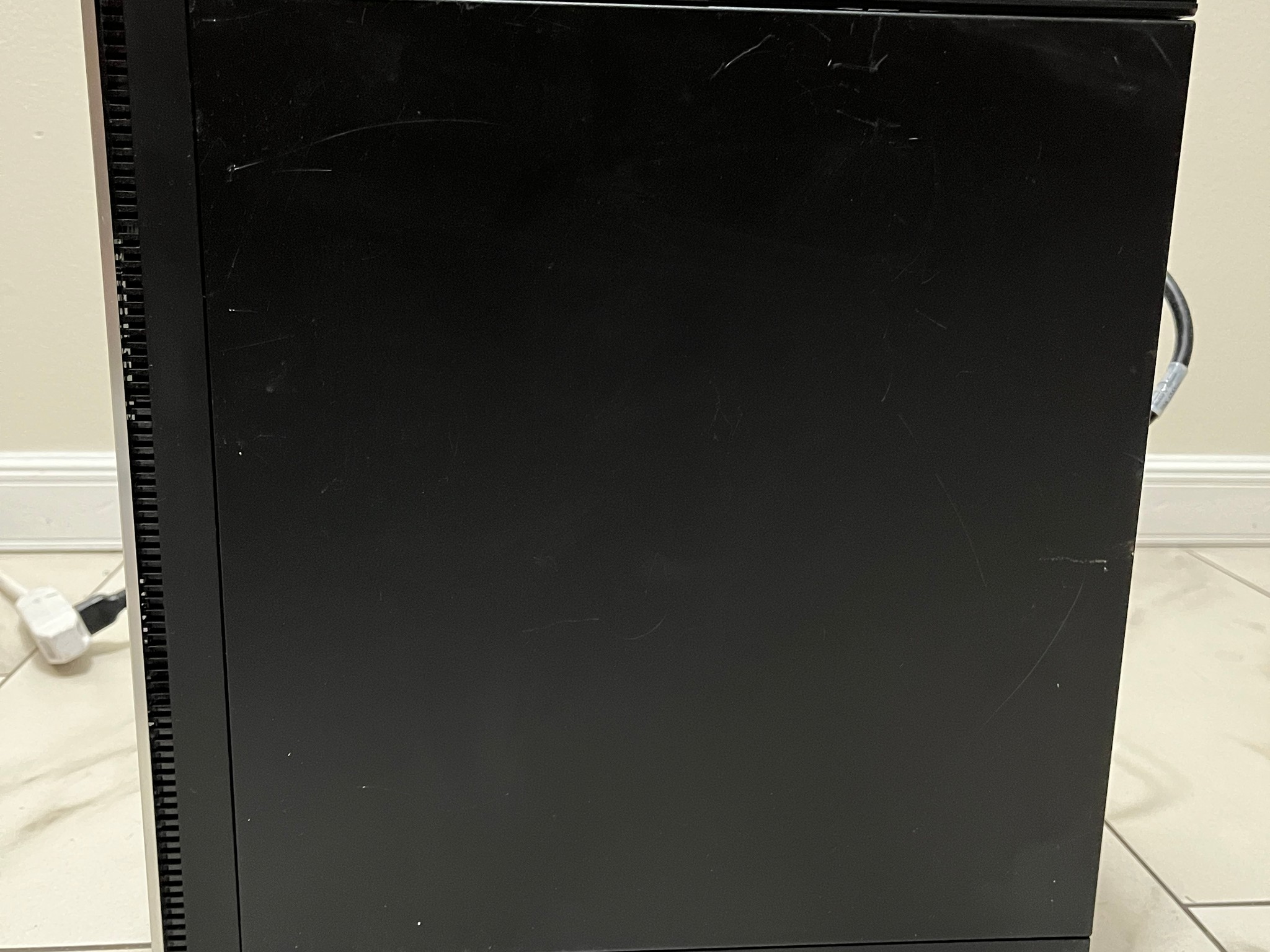 NVIDIA GTX TITAN Black 6GB, Intel i7-6700, 12GB RAM, 2.1 TB Storage, Dell Gaming PC w/ Wi-Fi & BT