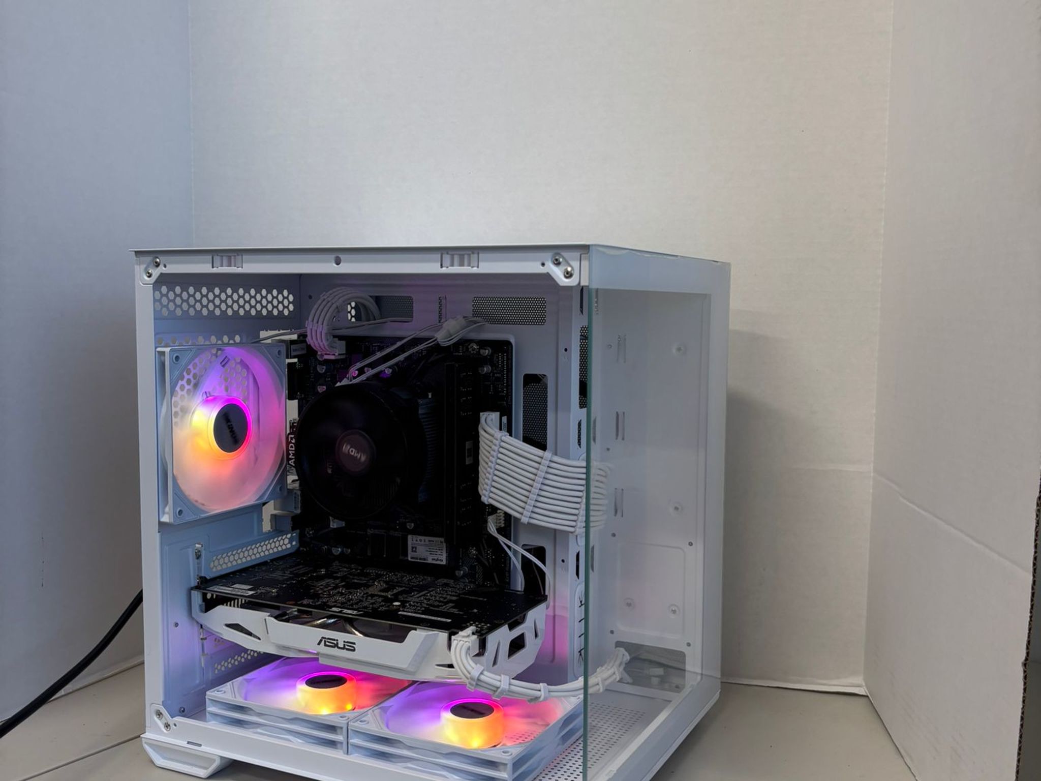 ⚪️ All-White 1080p Gaming PC | GTX 1060 6GB + Ryzen 5 1600 | 16GB RAM | Clean & Smooth Performance