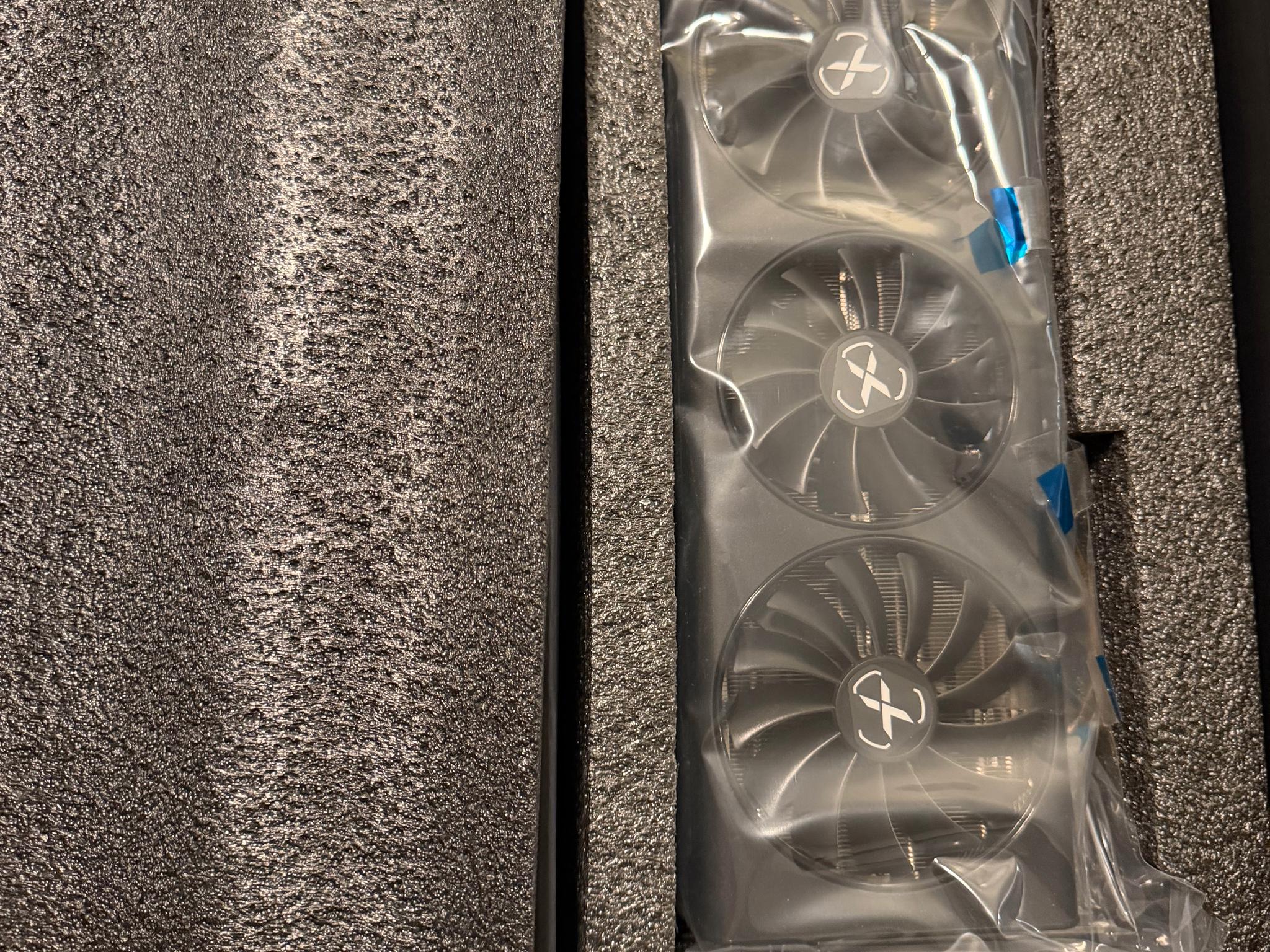 XFX Speedster SWFT 319 Radeon RX 6800