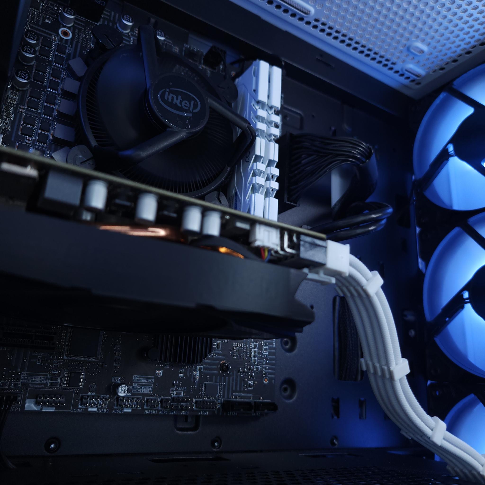 💙🤍GTX 1660 | i3 10100F | 16GB 3200MHz | 512GB NVMe