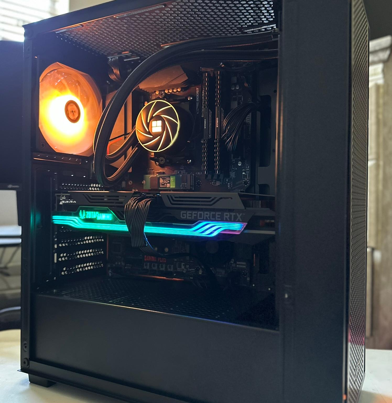Ryzen 7 3800X / RTX 3070 Ti / 1TB NVME / 32GB RAM