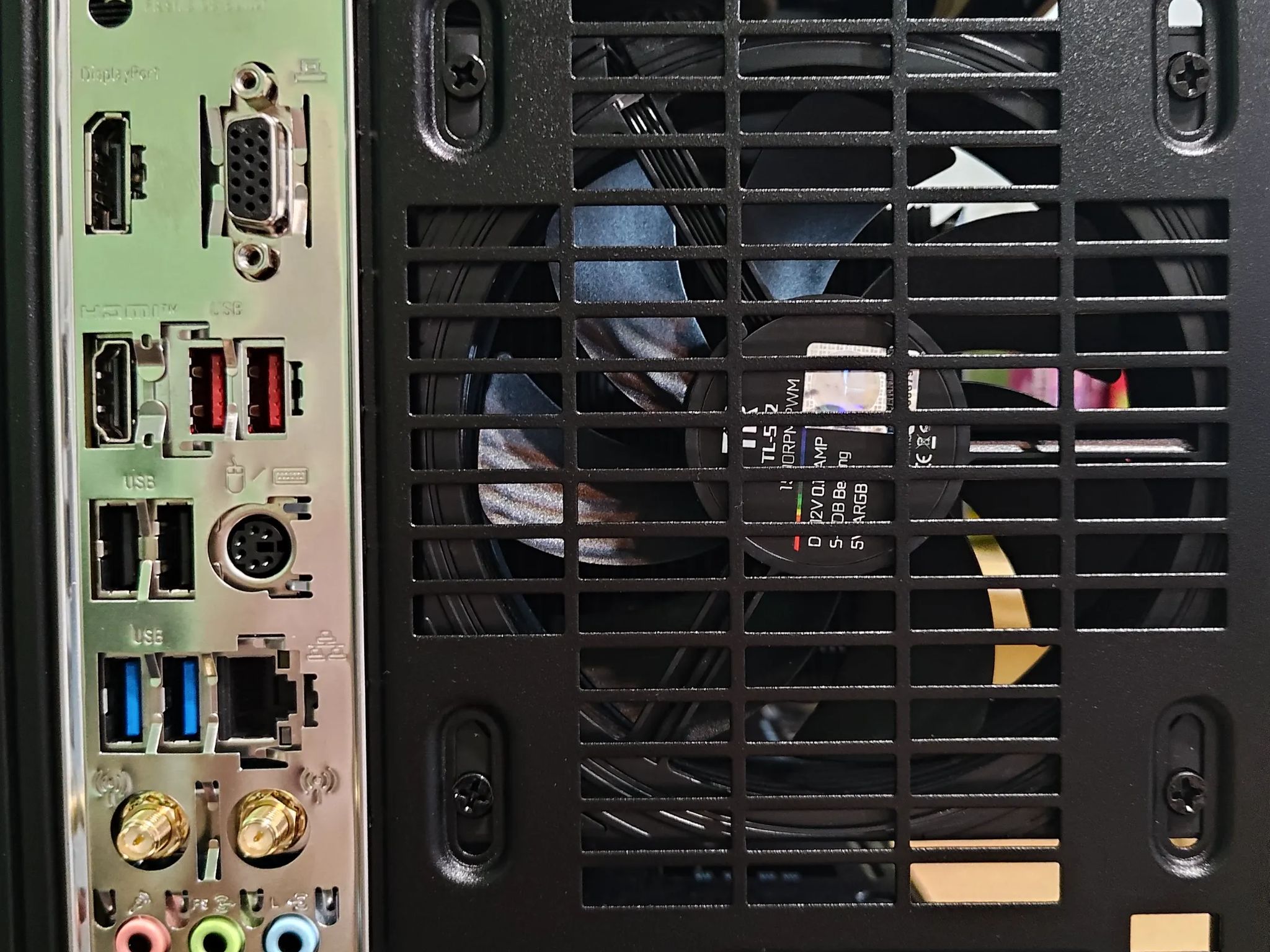 Wood x Blackout | RTX 3070 | R5 5600X | 1 TB NVME