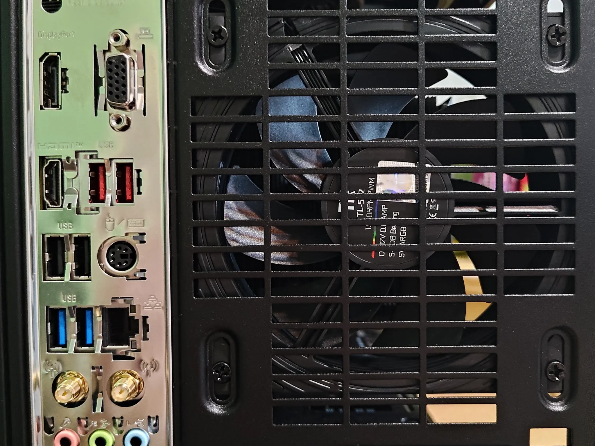Wood x Blackout | RTX 3070 | R5 5600X | 1 TB NVME