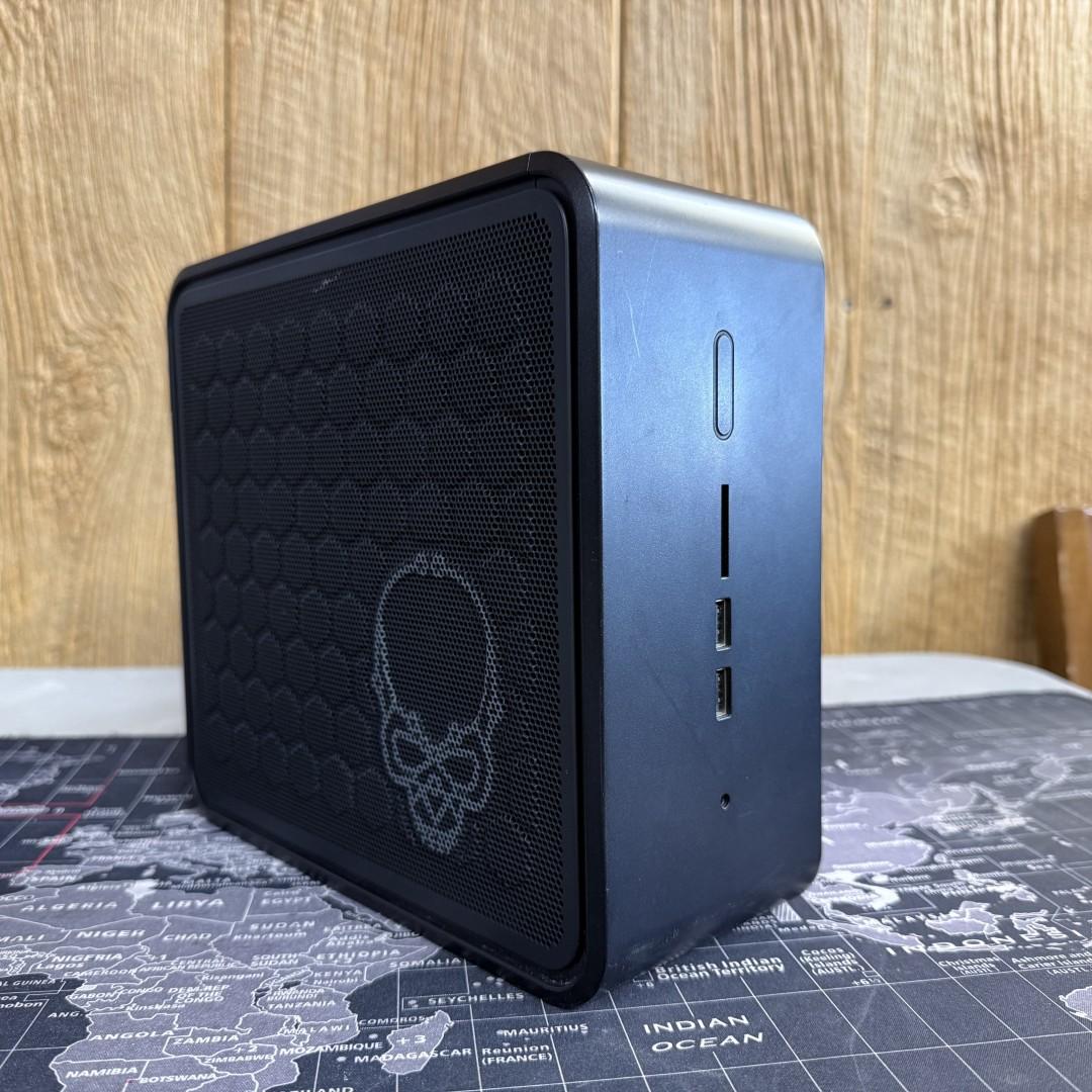 Intel Nuc 9 Extreme (NUC9i7QNX), i7-9750H 6C/12T, 32GB Ram, RTX 3060 TI, 500GB (Boot) / 1TB (Data)