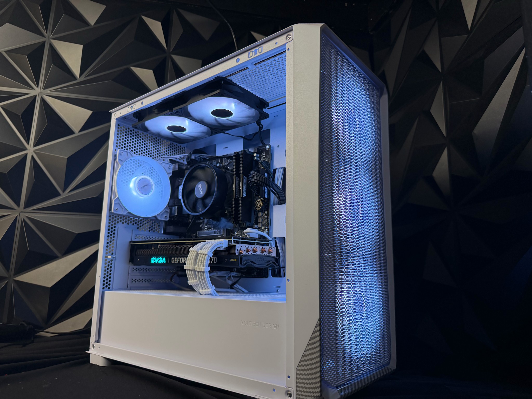 🖤🔥 BLACK GUTS 🔥🖤 Ryzen 5 5500| RTX 3070| 16 GB DDR4| 1.25 TB NVMe| 650W PSU