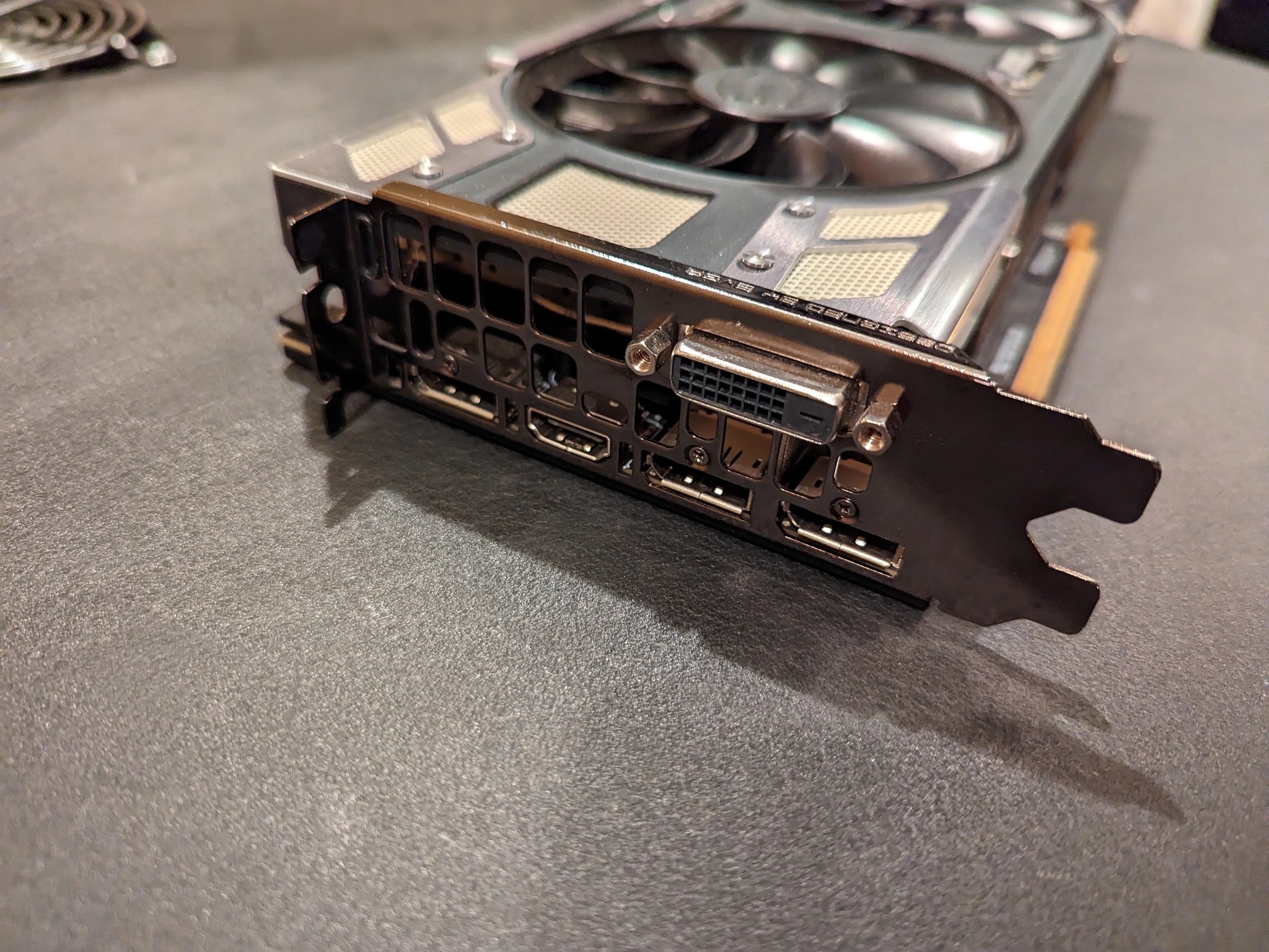EVGA GeForce GTX 1070 Ti 8 GB FTW2 GAMING iCX Video Card