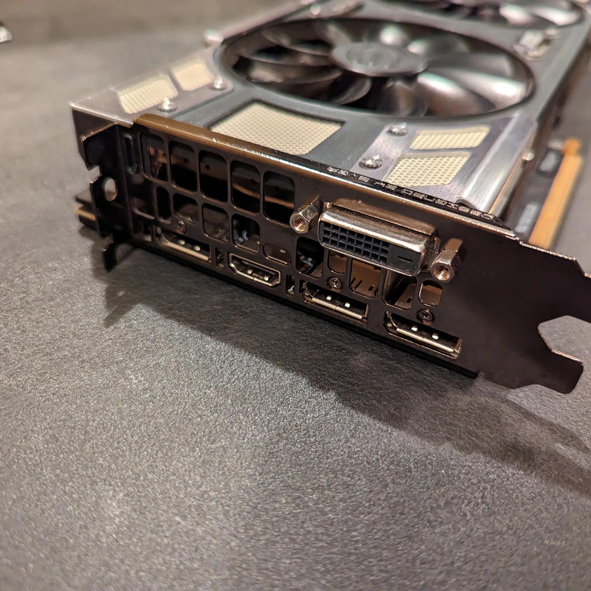 EVGA GeForce GTX 1070 Ti 8 GB FTW2 GAMING iCX Video Card