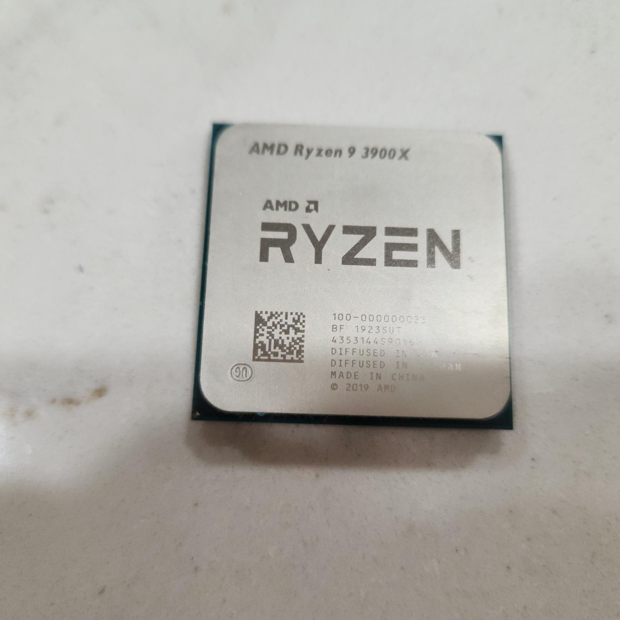 AMD Ryzen 9 3900x NO BOX NO COOLER