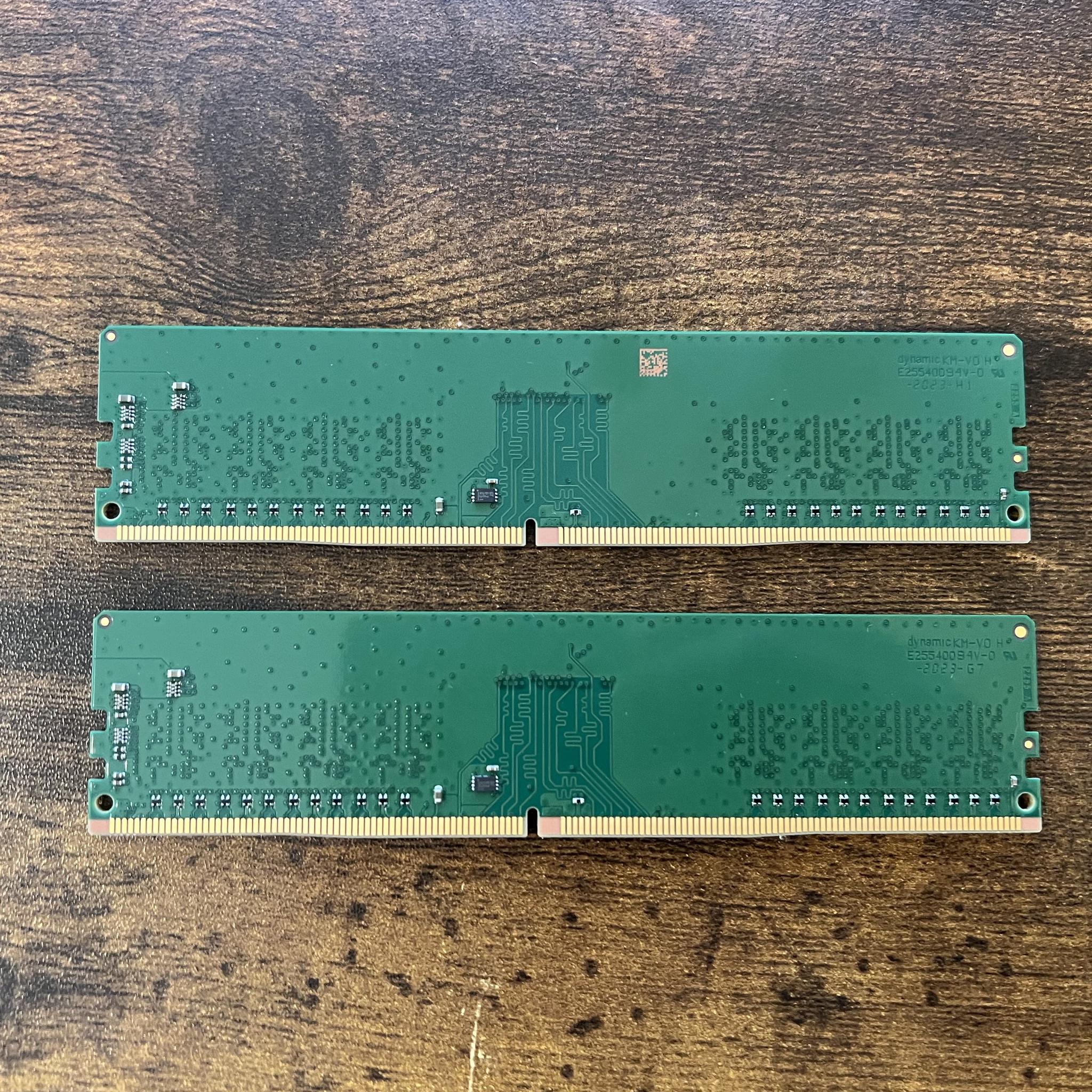 16GB (2x8GB) DDR4-2400MT/s CL17 Crucial RAM Memory