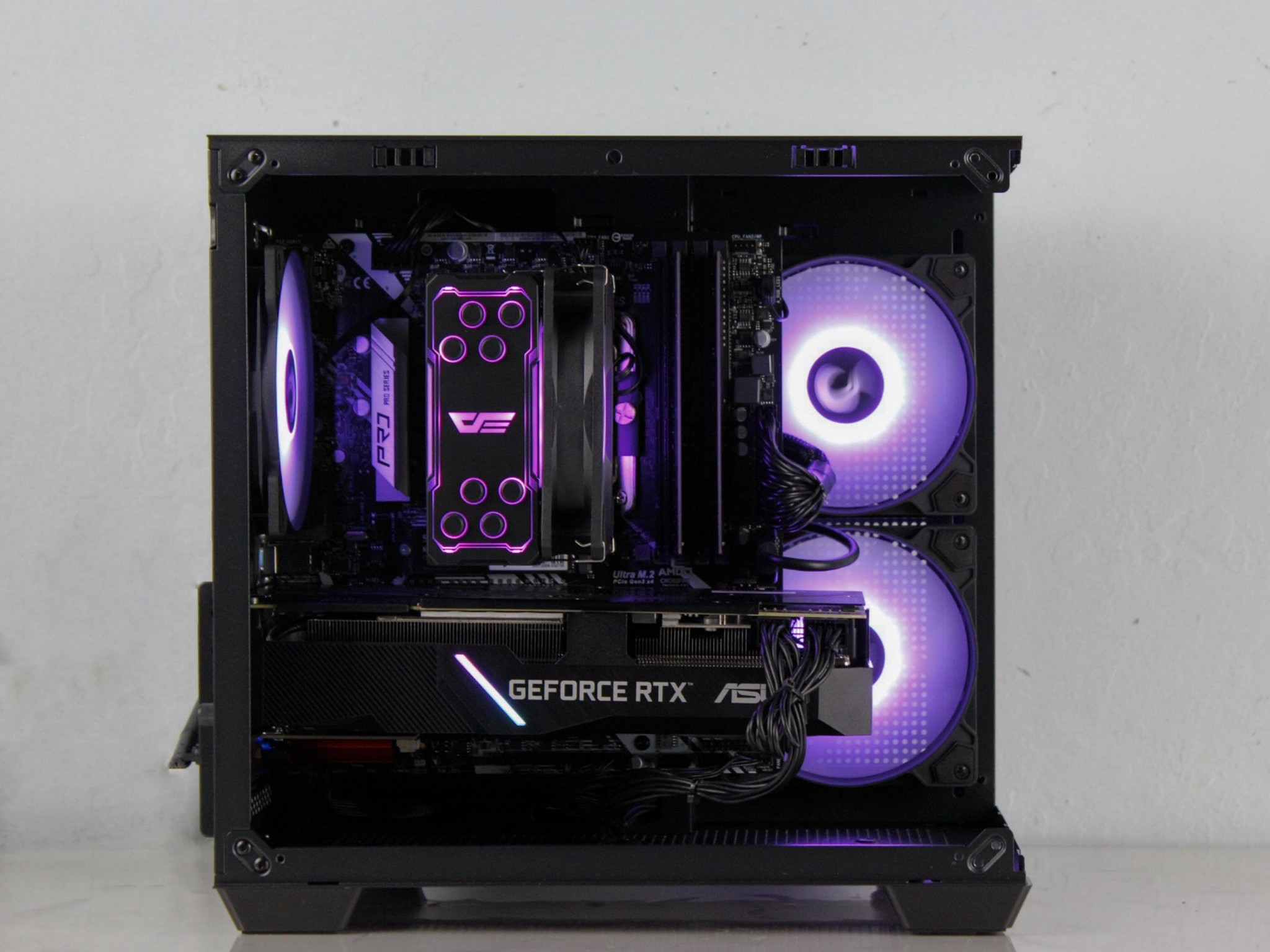 Powerful Black Gaming PC – RTX 2080, Intel i7 9700F, 16GB DDR4, 1TB NVMe SSD - RGB/WiFi/BlueTooth