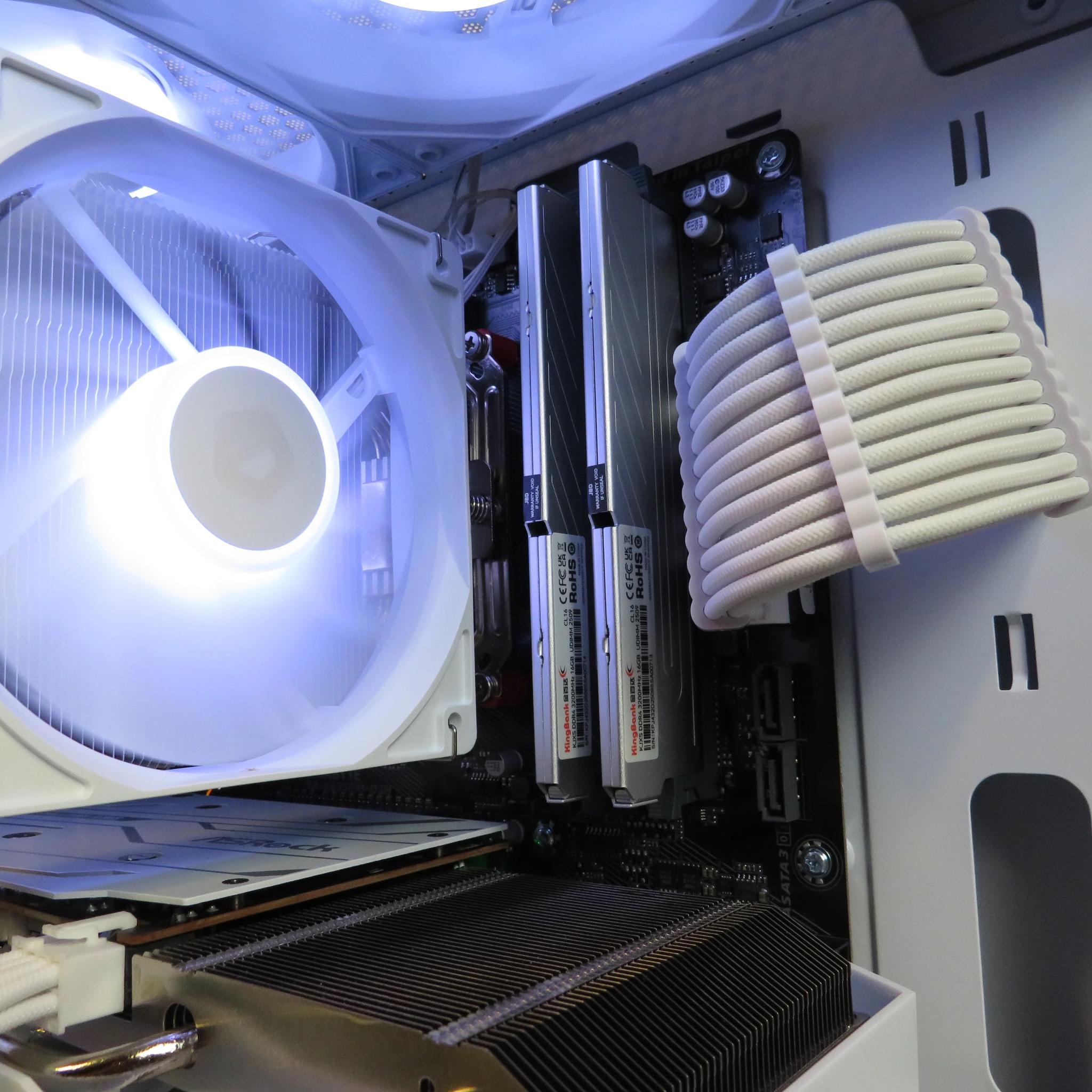 Beautiful Gamer: Ryzen 5 5600 + RX 6600 + 32 GB DDR4 + 1 TB NVME SSD