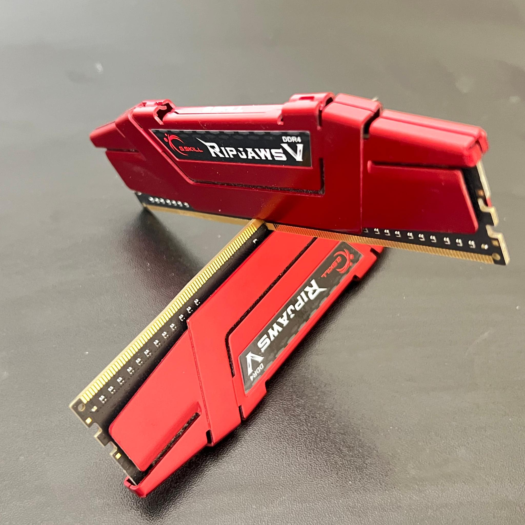 G.Skill Ripjaws V 16GB (2x8GB) DDR4 2133MHz PC4-17000 CL15 RAM F4-2133C15D-16GVR Red