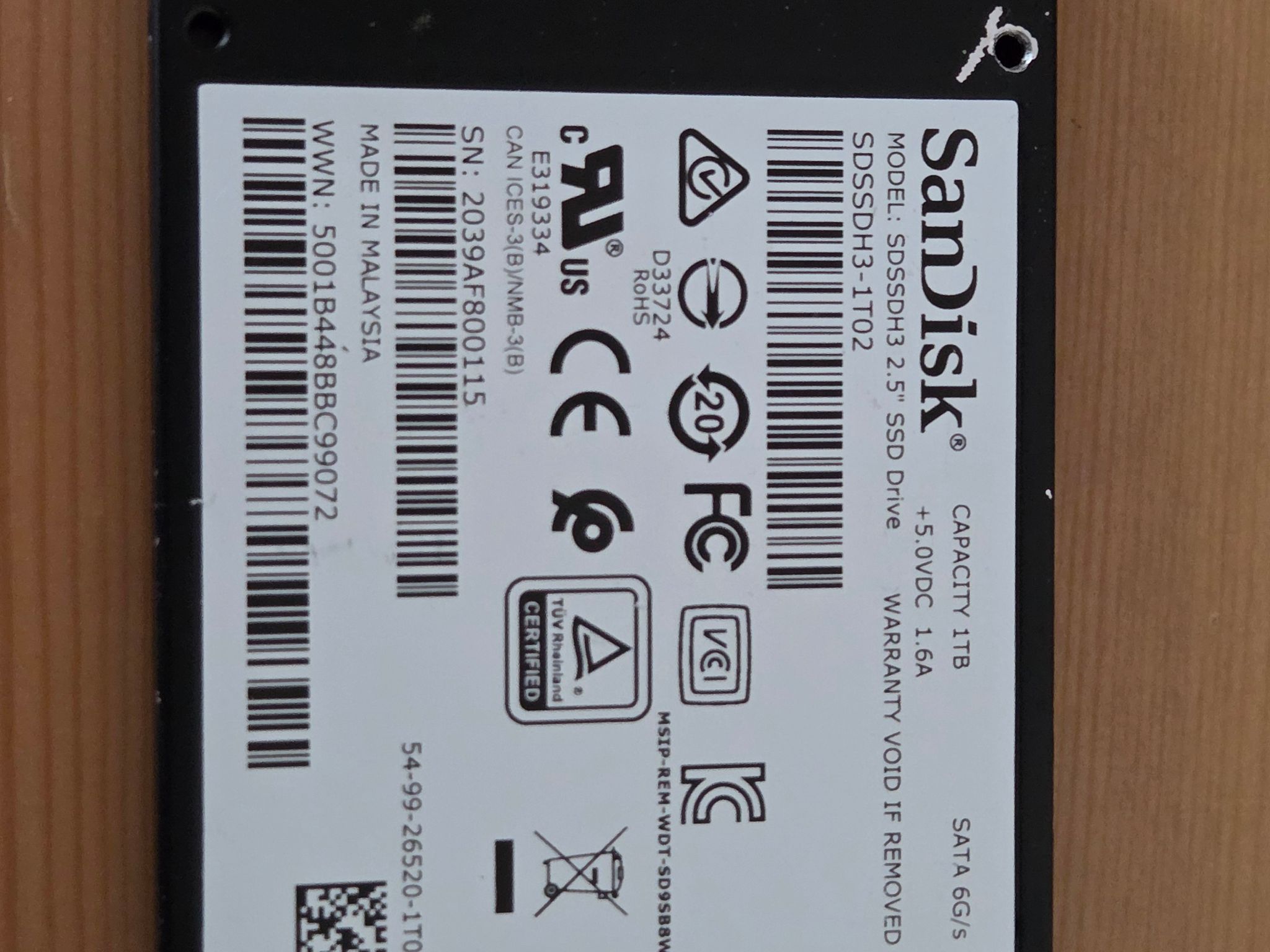 SanDisk Ultra 1TB SSD