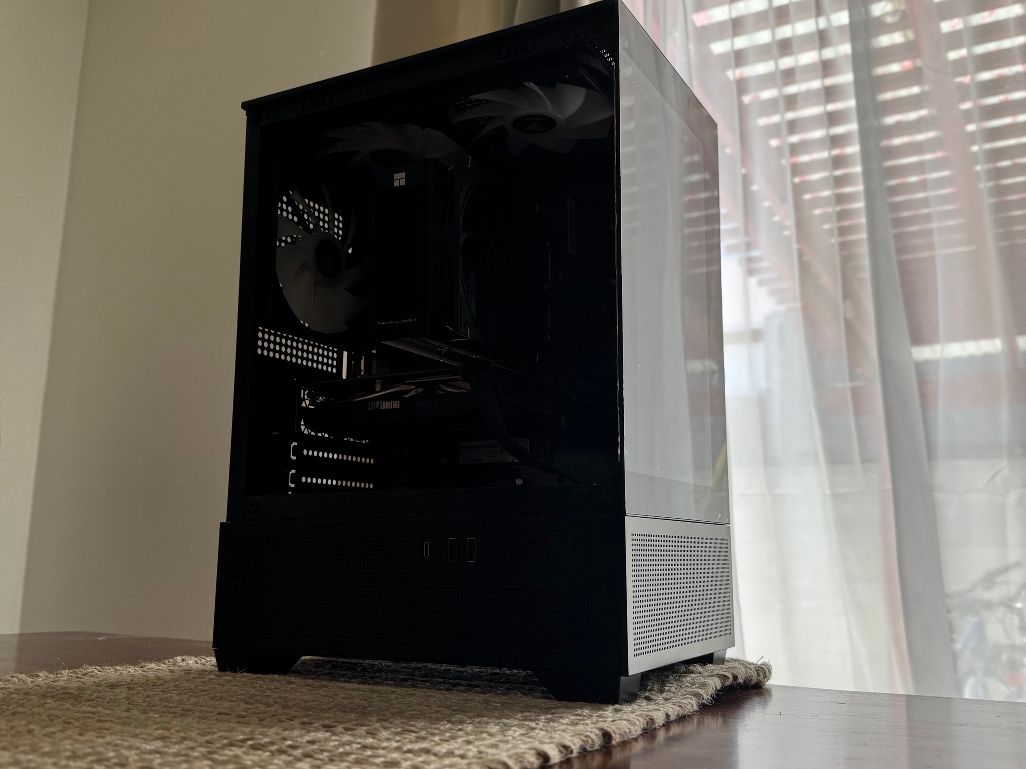 "Compact" | GTX 1660 Ti | Intel Core i5-9600k | 20GB DDR4 | 256GB SSD + 1TB HDD