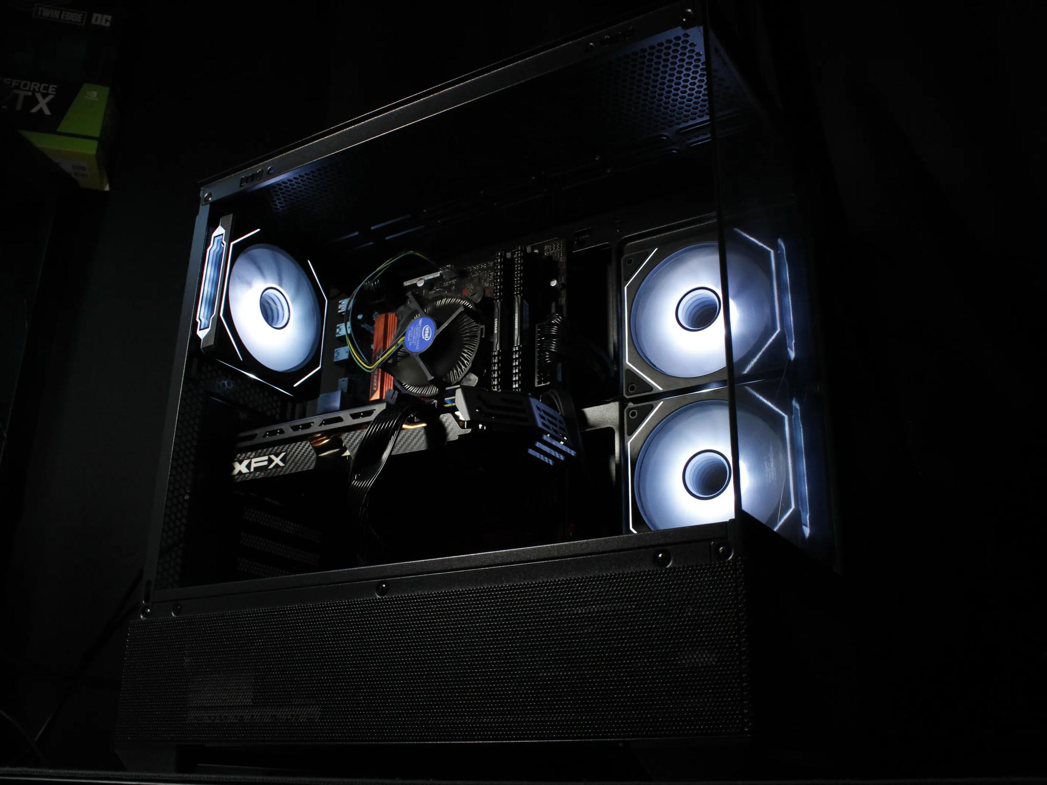 RGB Gaming PC [RX 580 8gb] [16gb DDR4 Ram]