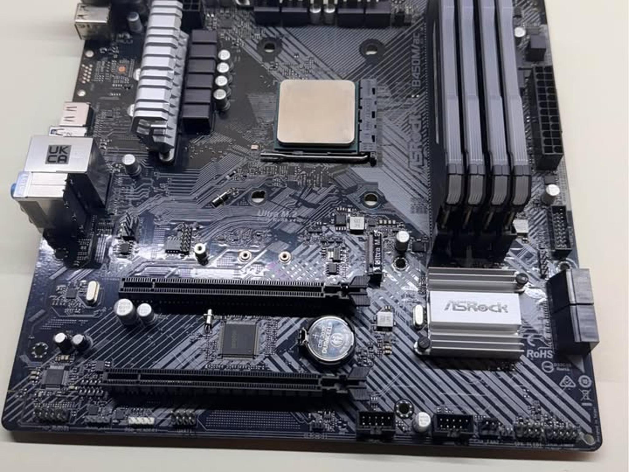 ASRock B450M AC Ryzen 7 3700X 32GB DDR4-3600 Motherboard Combo