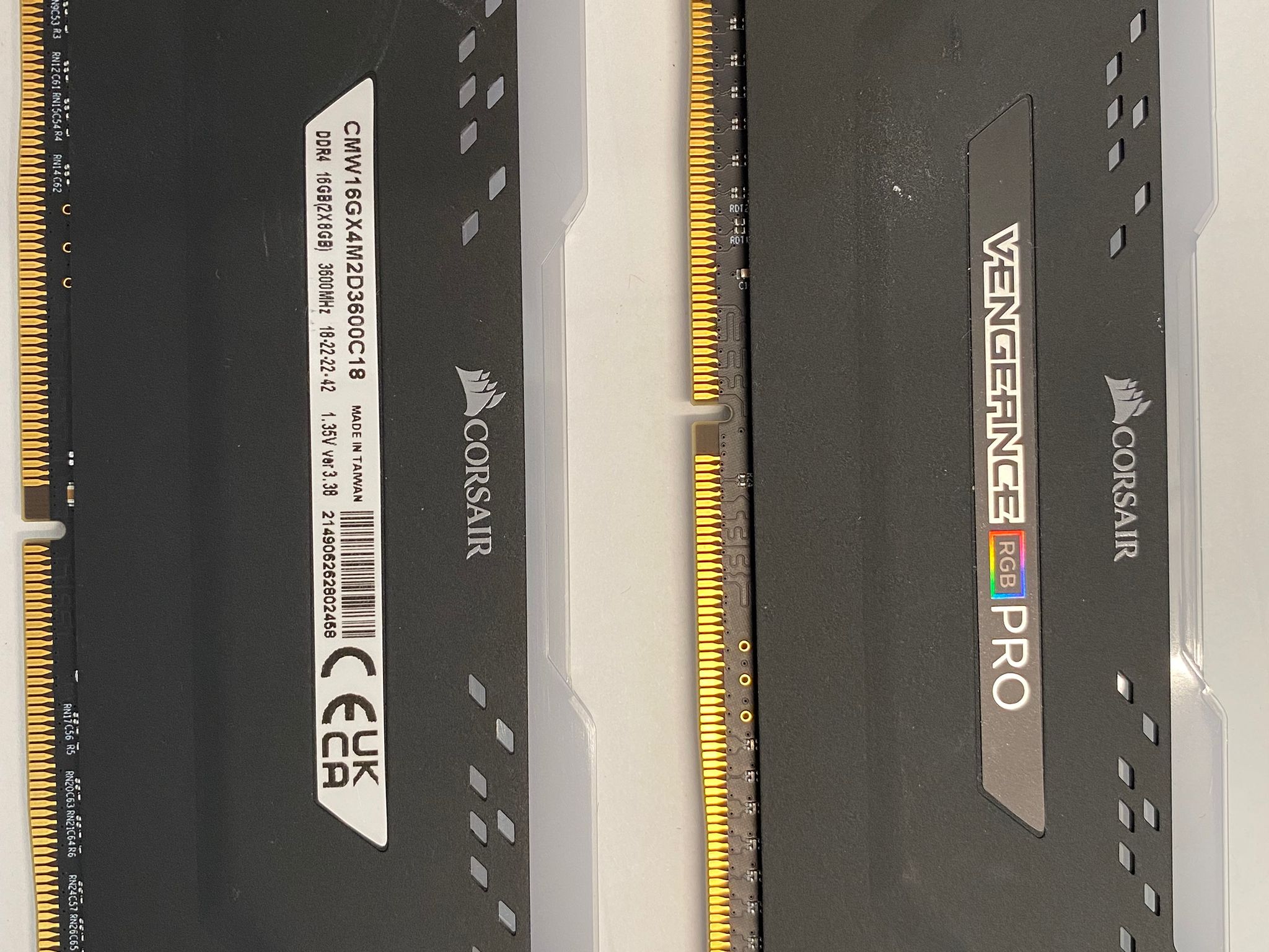Corsair Vengeance Pro DDR4 16gb ram (2x8)