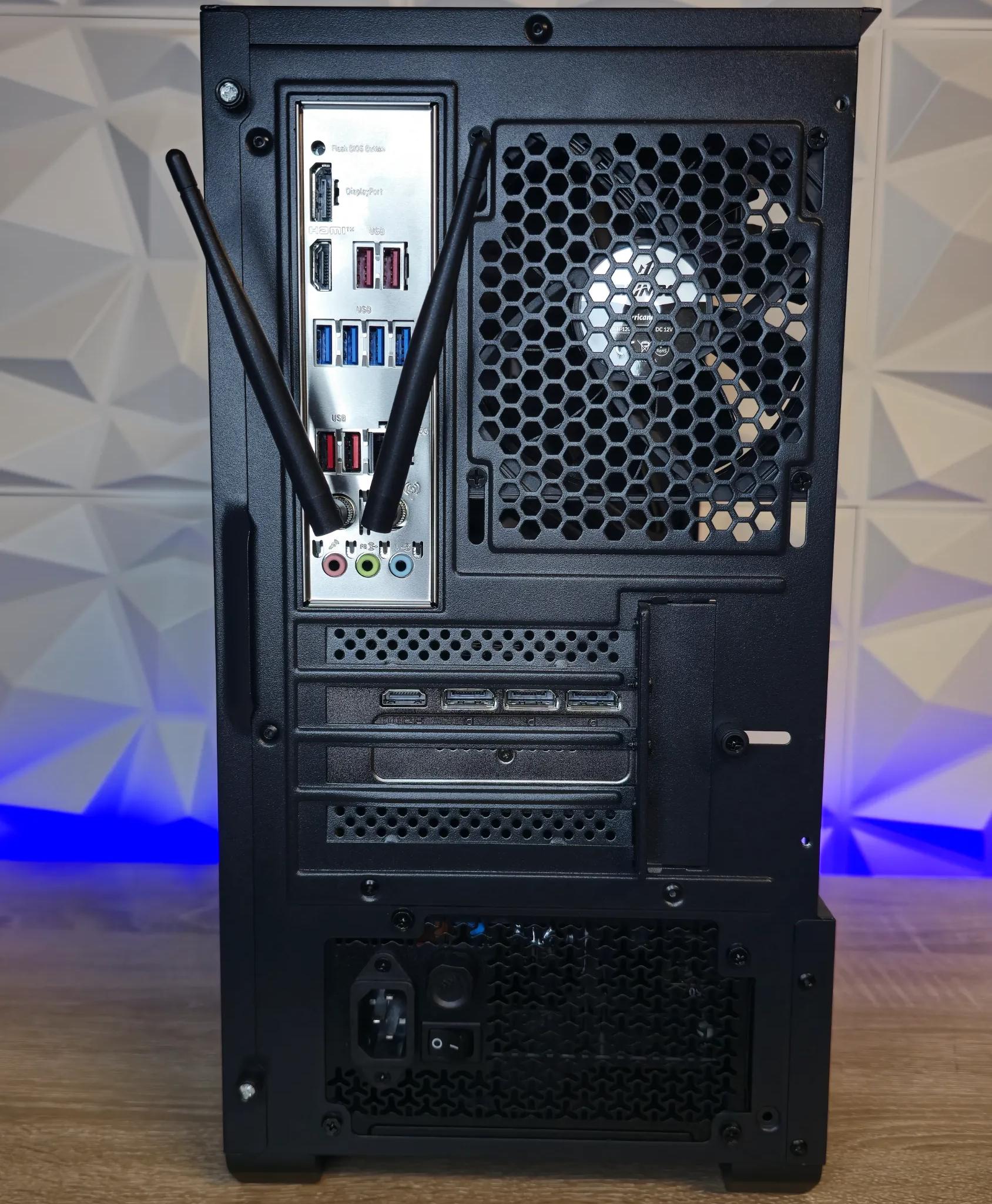 New GeForce RTX 5070 with AMD Ryzen 7600x 32GB DDR5 RAM WiFi