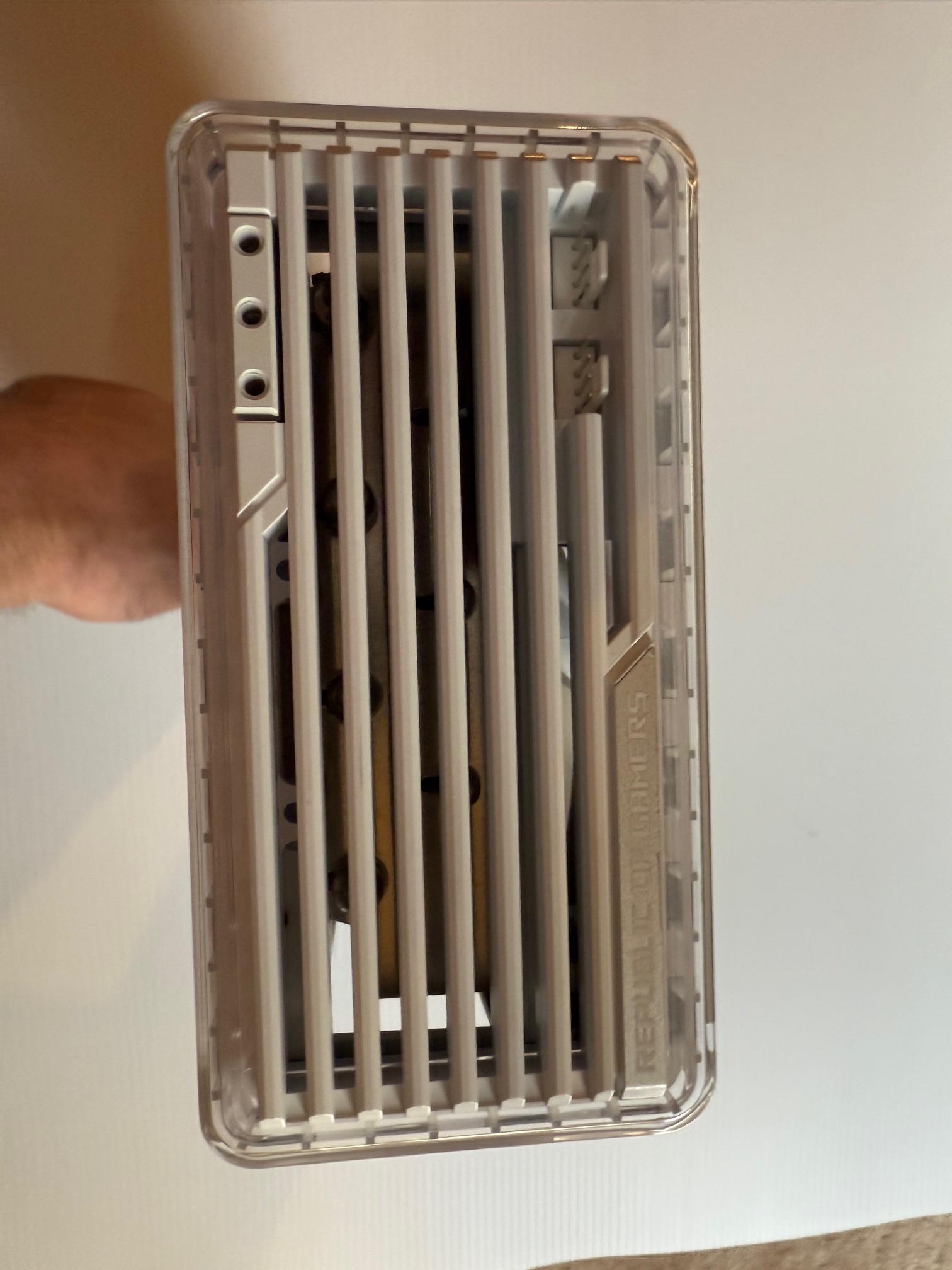 ASUS ROG Strix GeForce RTX 4090 24GB GDDR6X White Edition – Pristine Condition, Ships Fast!