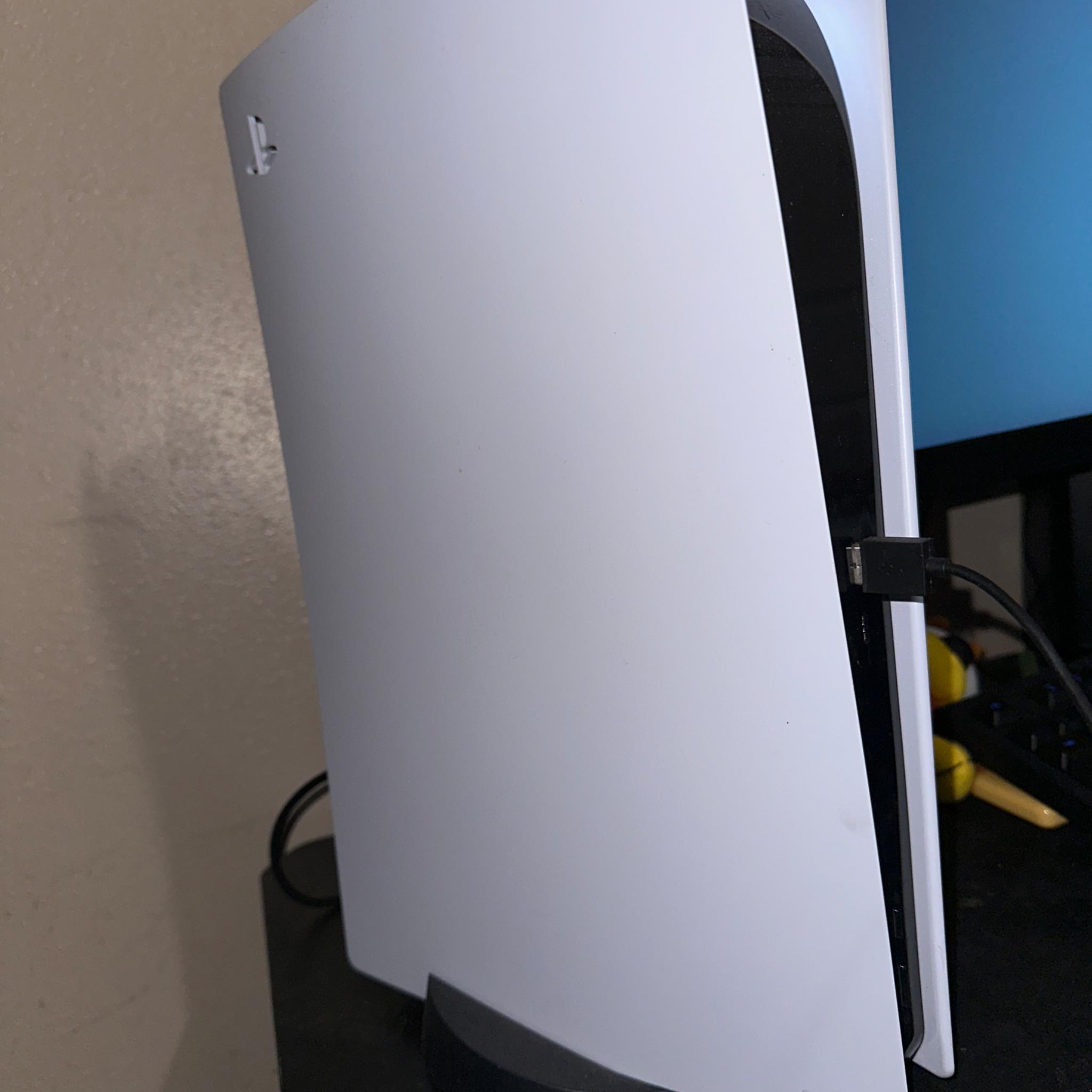 Ps5 Slightly Used No controller