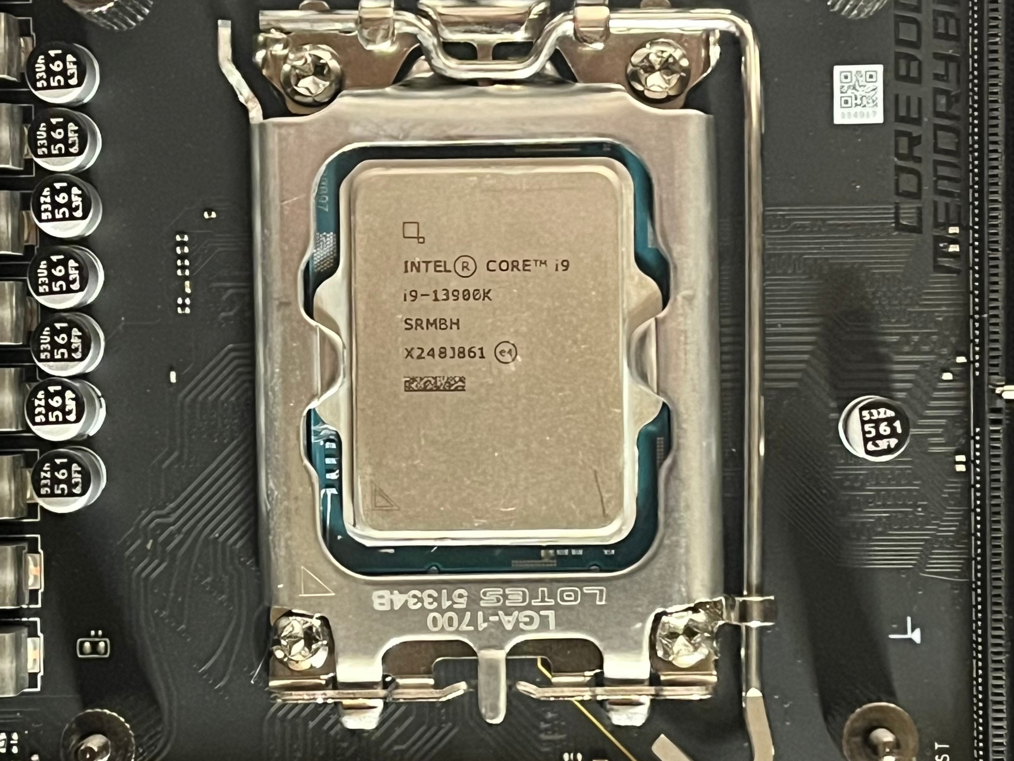 i9-13900K | MSI Z790 Tomahawk WiFi | 240mm MSI AIO | Latest BIOS | I/O Shield Included