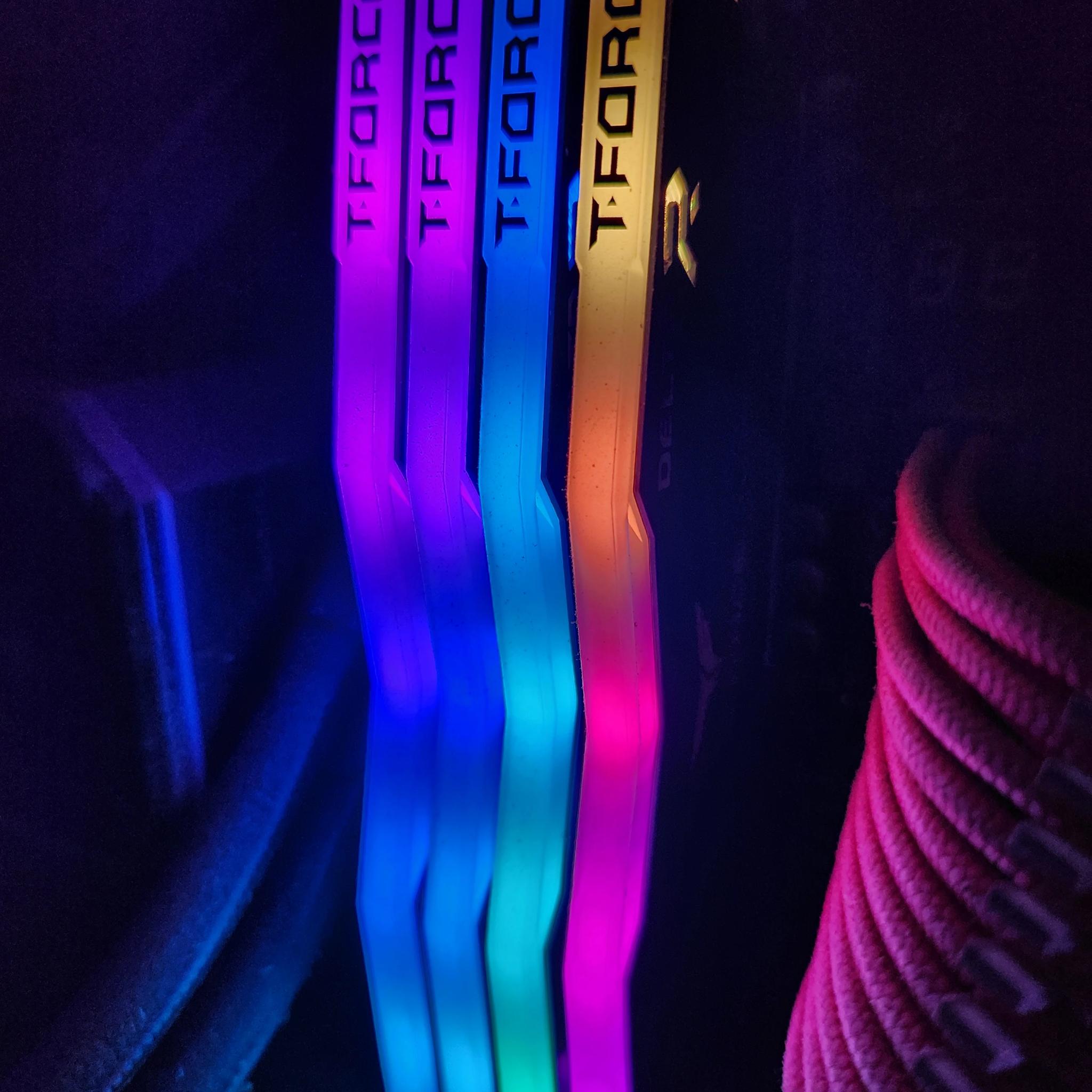 TEAMGROUP T-Force Delta RGB Memory 64GB (4x16) 3600, CL18.