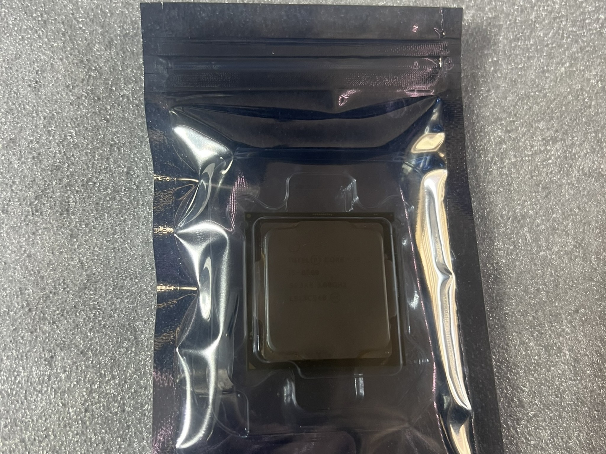 Intel i5 8500