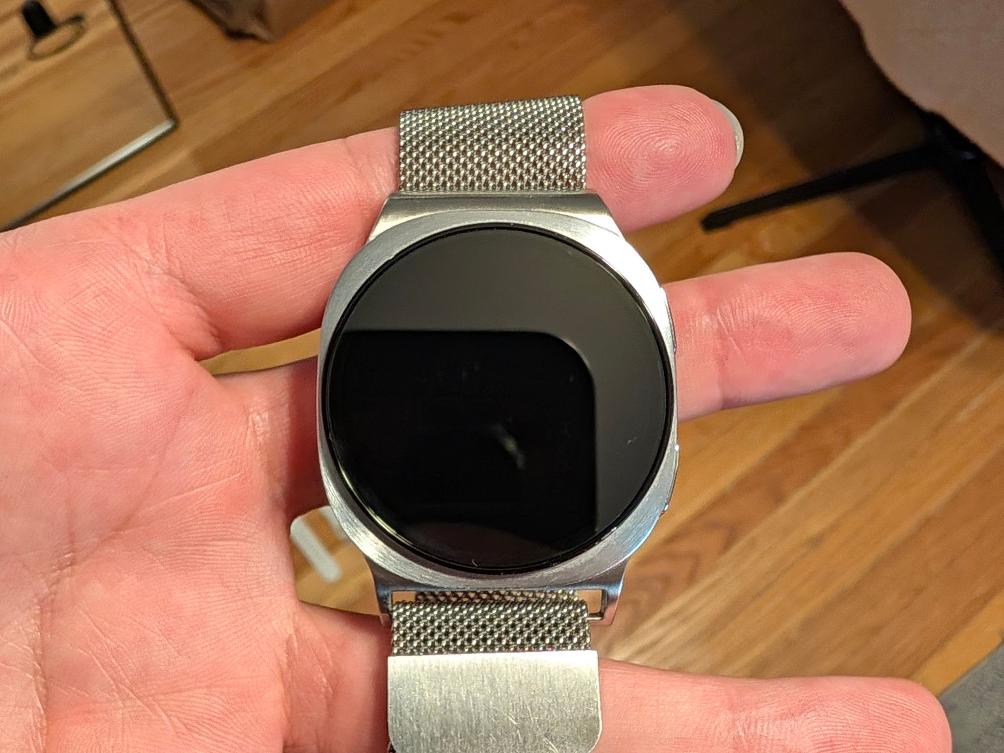 Samsung Galaxy Watch 8 40mm LTE (4G) - Excellent Condition with Extra Bands & Charger/Accessories