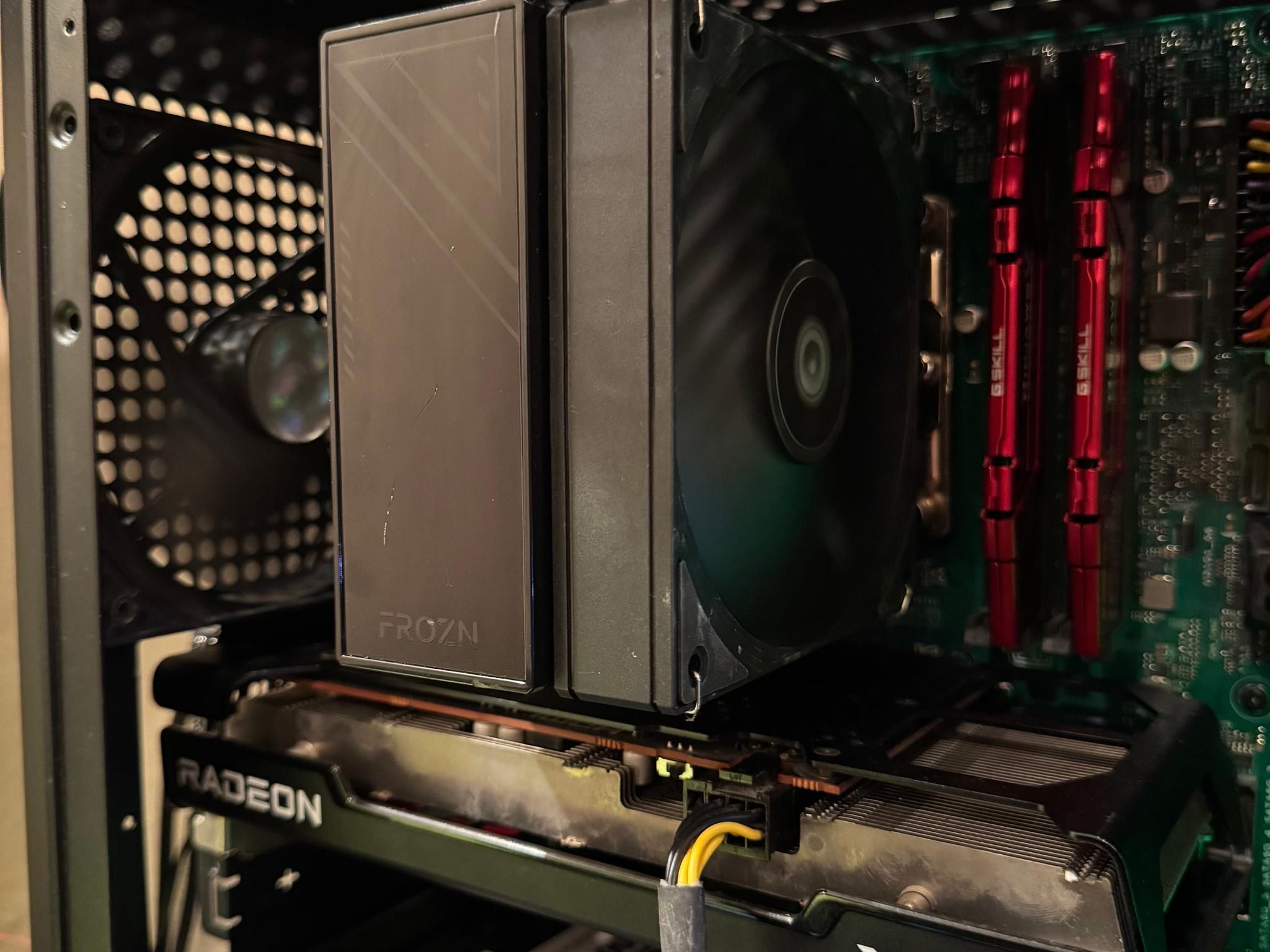 i7-9700F, RX 6600, 2TB Hynix Gold SSD, 16GB G.Skill RAM, Windows 11, Wifi Custom Gaming PC