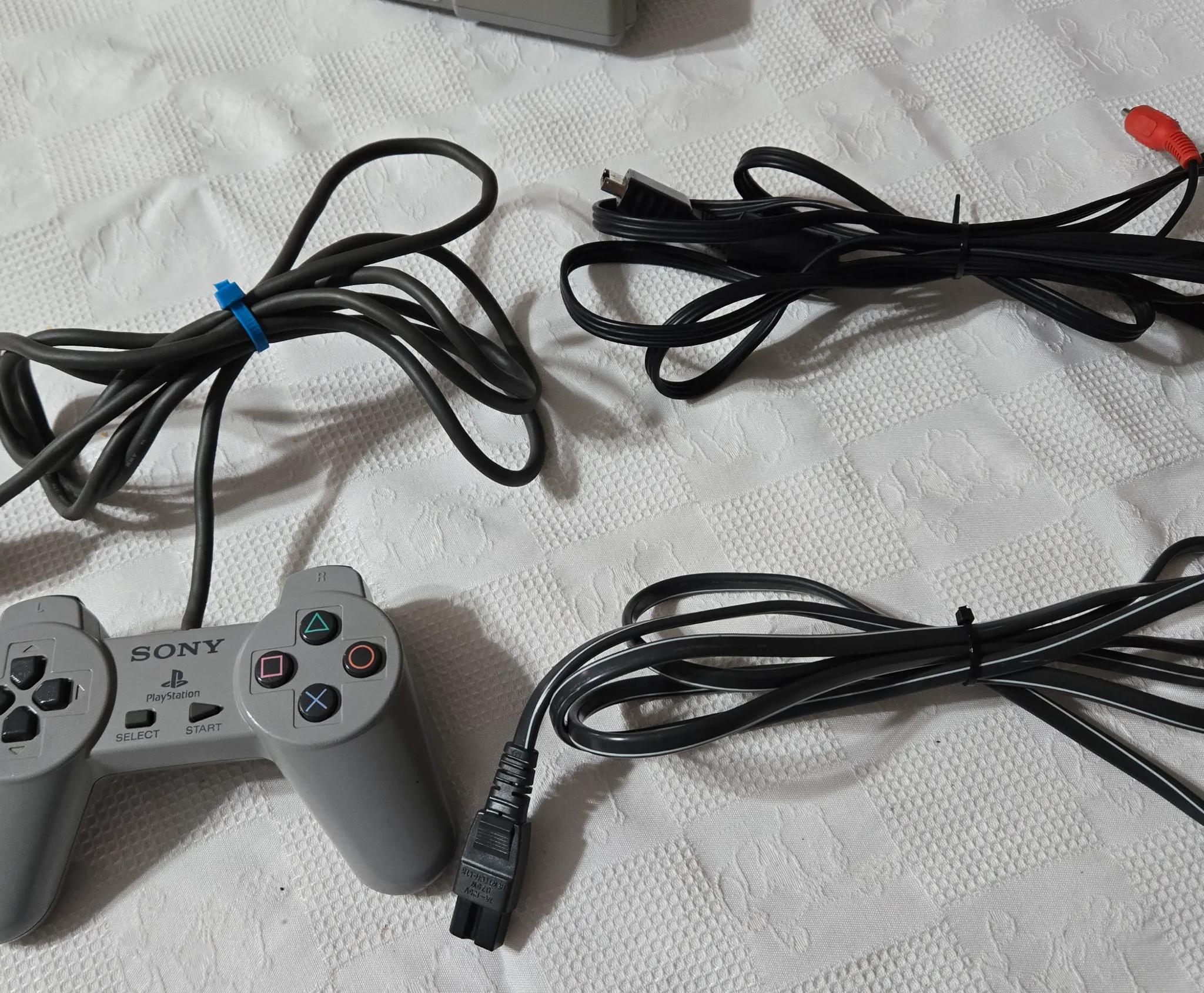 Retro Gaming! Original SONY PlayStation - SCPH 5501