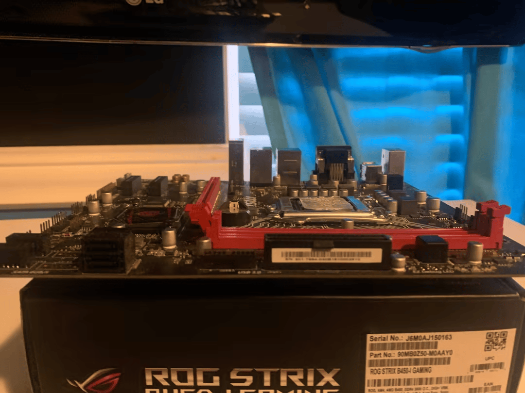 MSI H110M Gaming Micro ATX LGA1151 Motherboard and i5-6400 4 Cores 2.7 GHz Combo