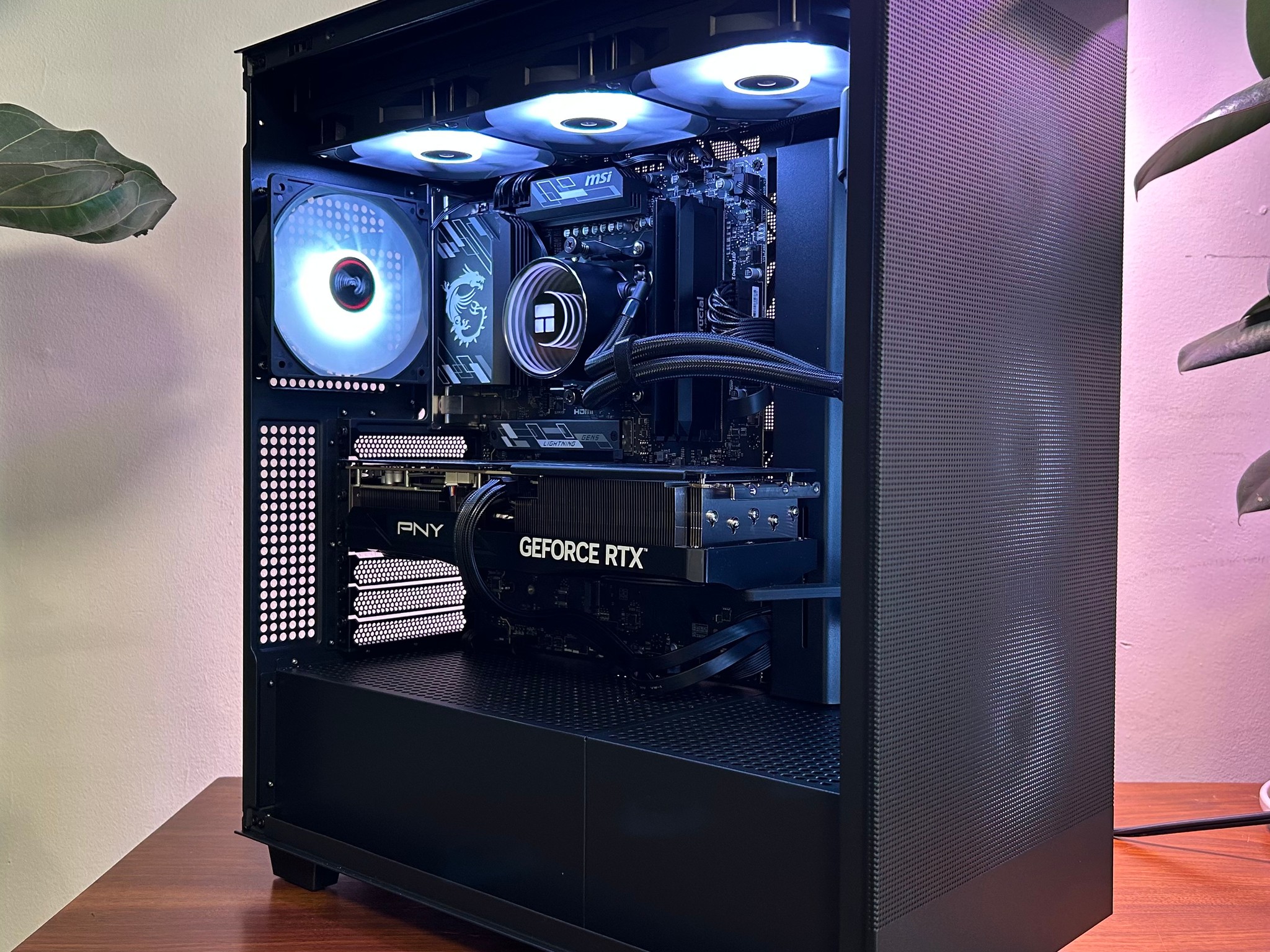 RTX 5070TI | Ryzen 7 9700X | 32GB DDR5 | 2TB NVMe | 360 AIO | 850W Gold
