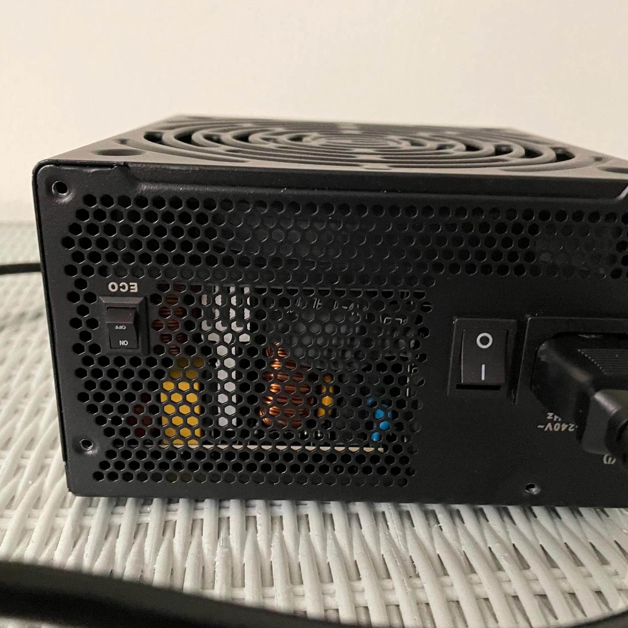 EVGA 550W B5 80 Plus BRONZE Fully Modular Power Supply (With With All Cables, Adaptors, & Manual)!