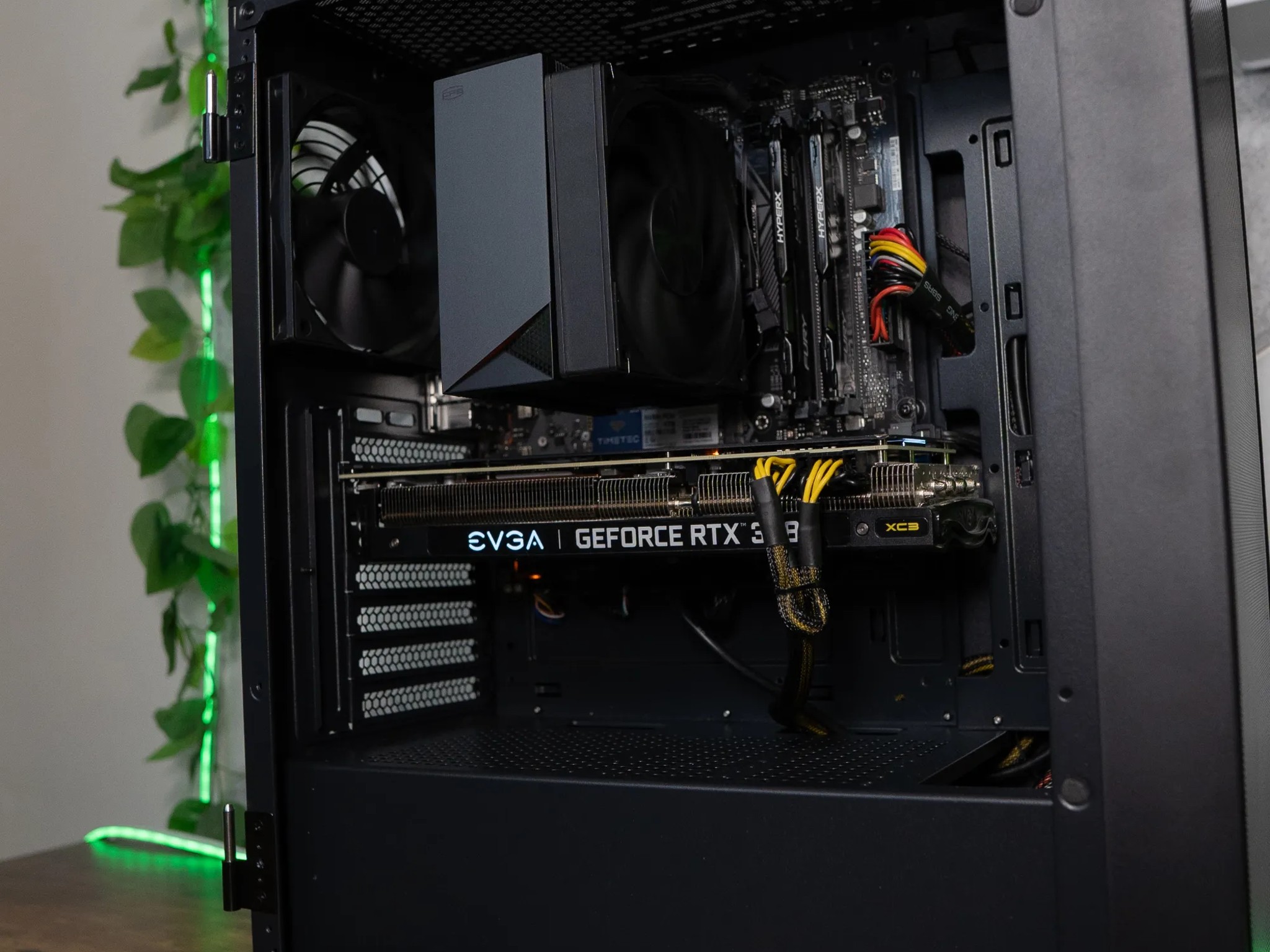 🟣⛈️ | EVGA RTX 3080 10GB | RYZEN 7 5700G | 32GB DDR4 RAM | 1TB NVME + 1TB HDD | Amethyst Guardian