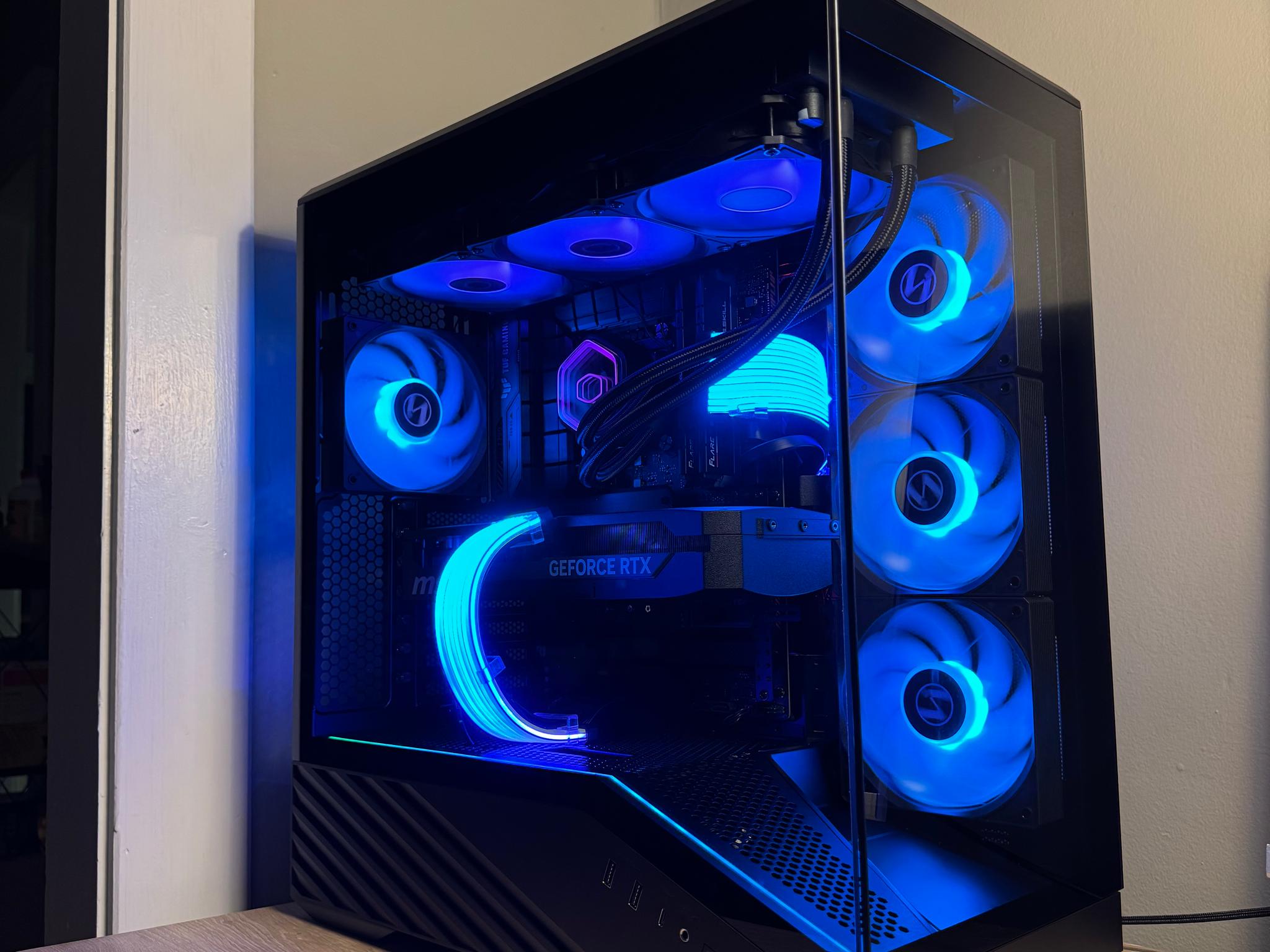 GeForce RTX 5070 Ti Custom Gaming PC - Core i9-14900KF, 32GB RAM