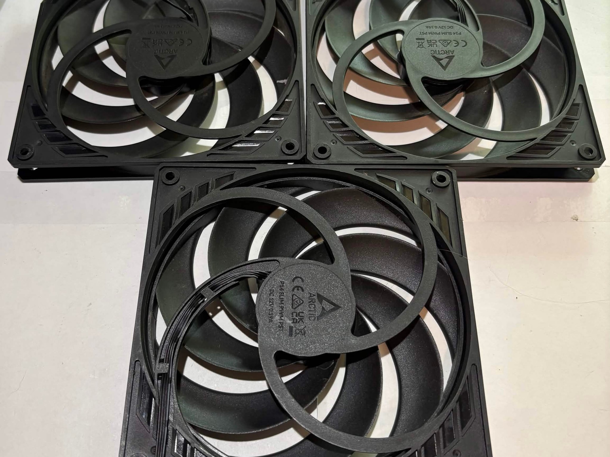 ARCTIC P12 PWM PST 140mm Fans - 3 Pack