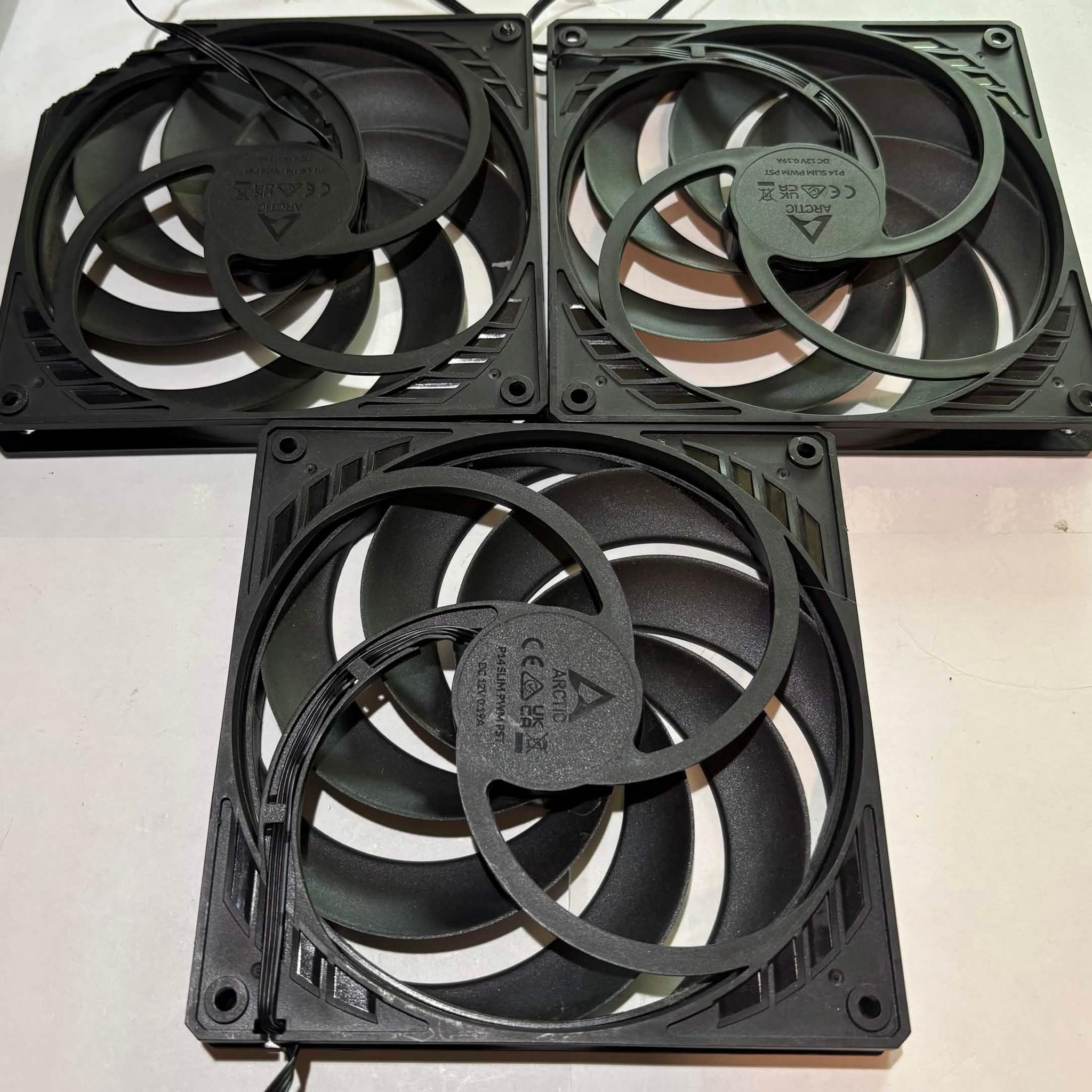 ARCTIC P12 PWM PST 140mm Fans - 3 Pack