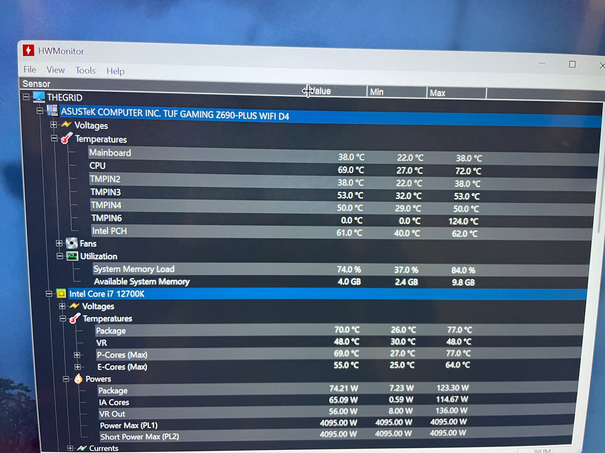 SSUPD Meshroom S V2, Intel 7-12700k, Corsair 16GB RAM, ASUS Z690 Motherboard, 2x SSDs, and PCI Riser